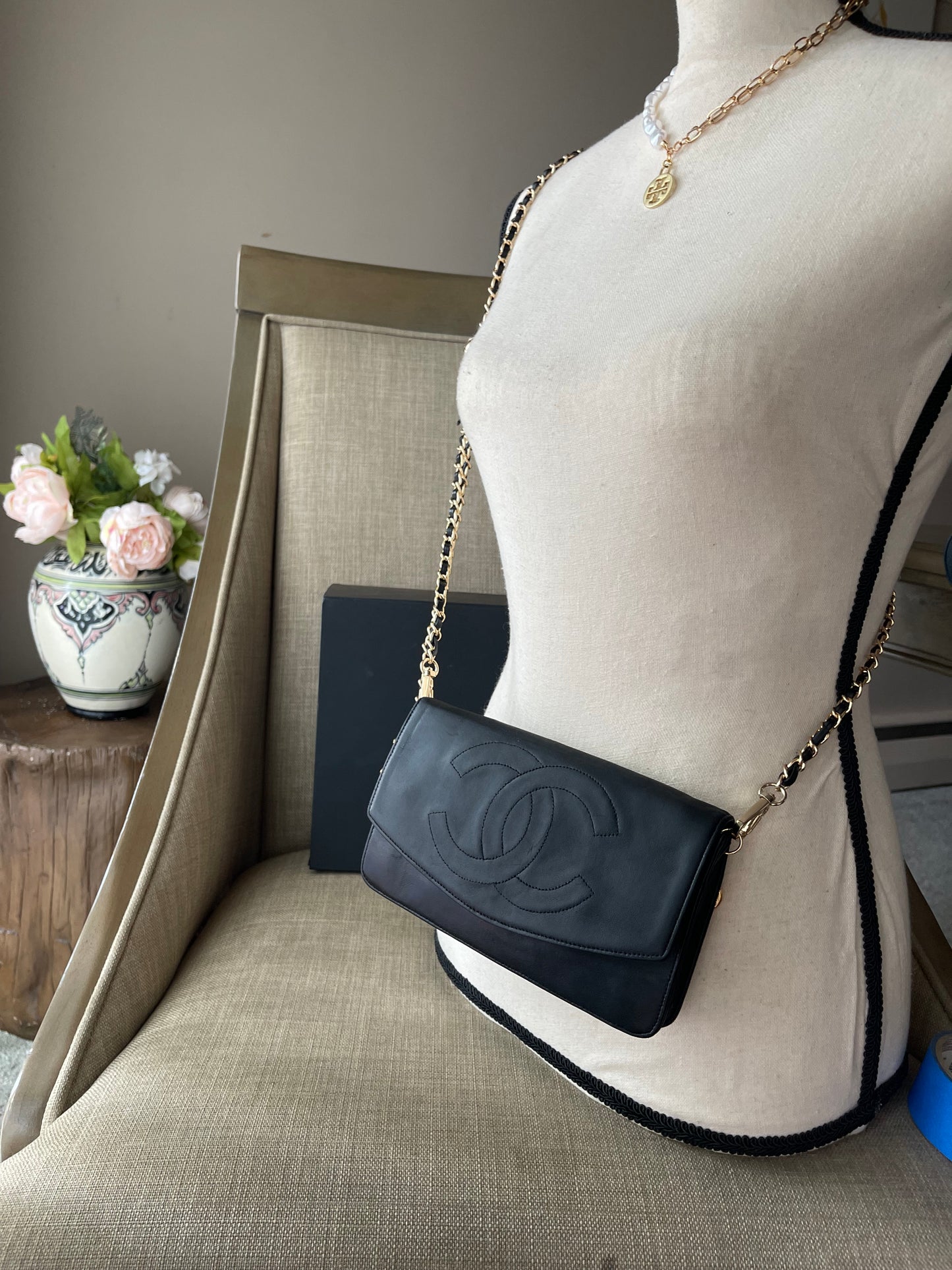 Authentic vintage CHANEL LEATHER WALLET