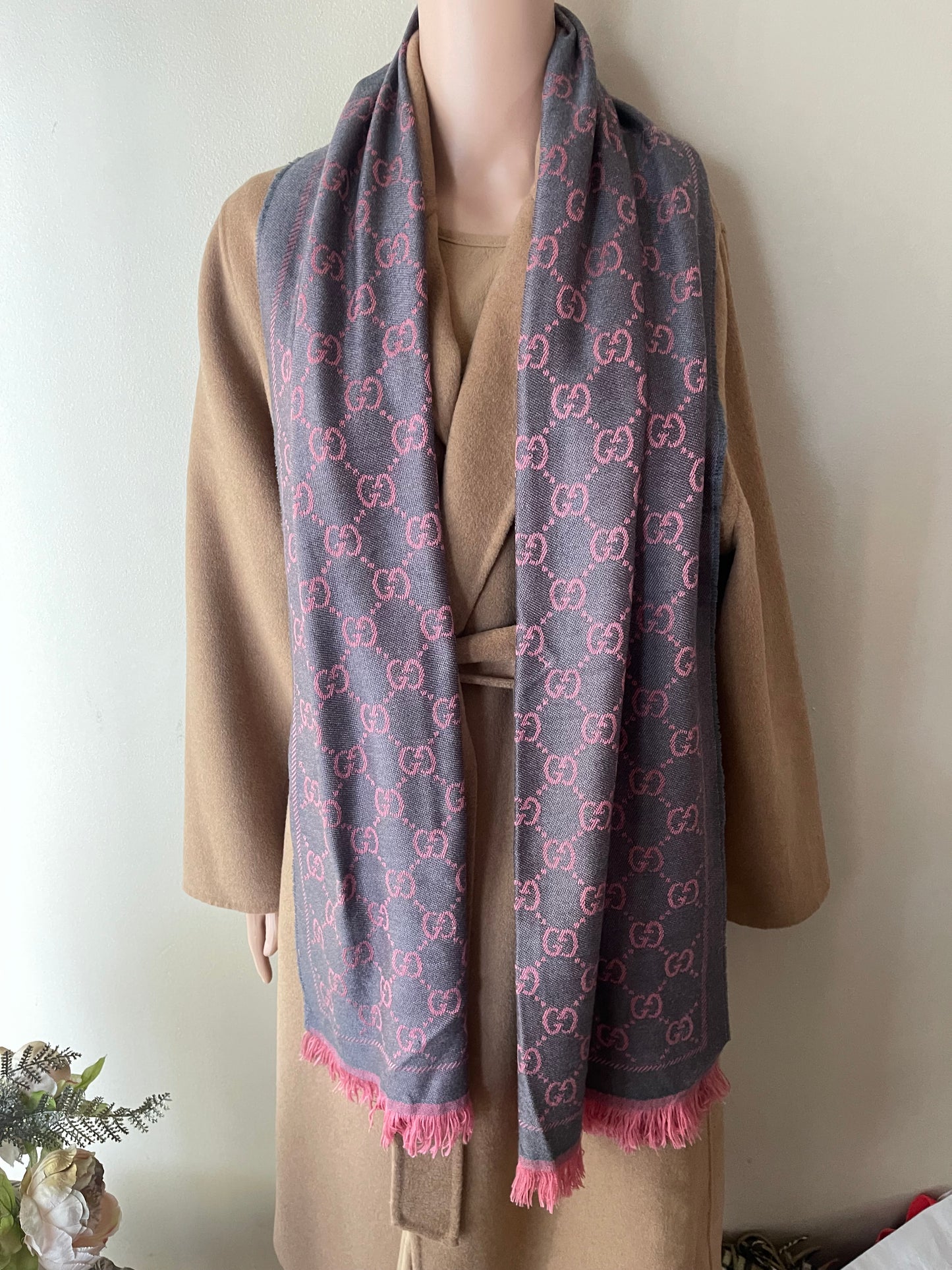 Authentic Gucci vintage scarve