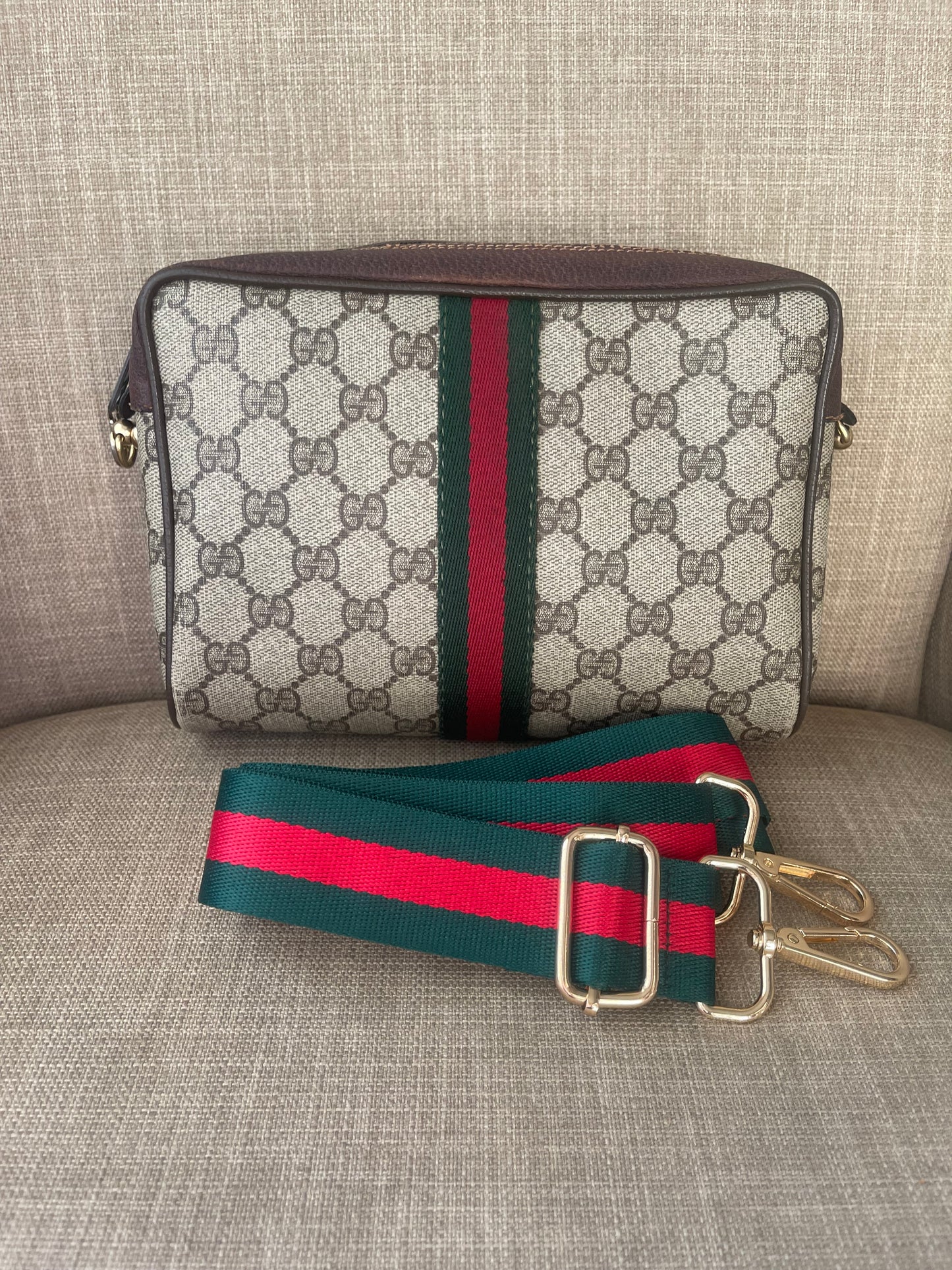 Authentic Gucci web sherry line clutch crossbody