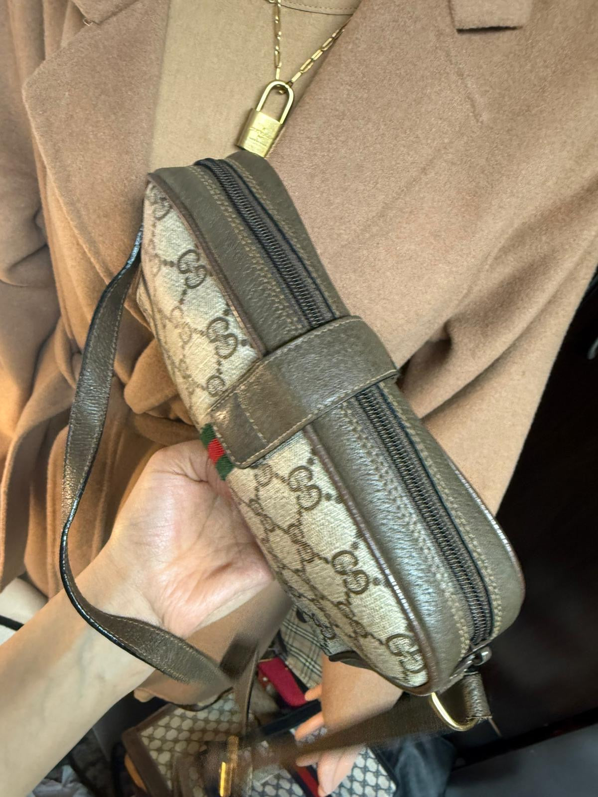 Authentic Gucci vintage web sherry line shoulder bag