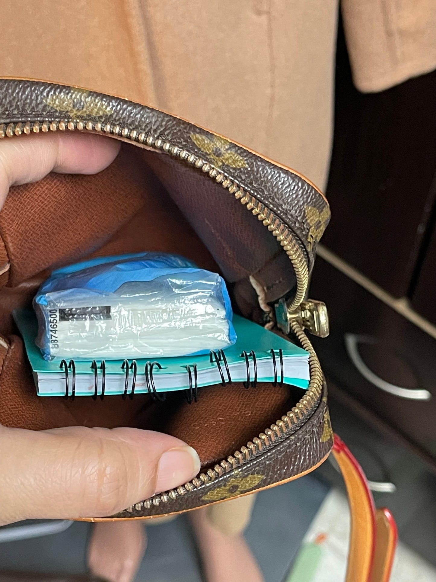 Authentic Louis Vuitton monogram crossbody