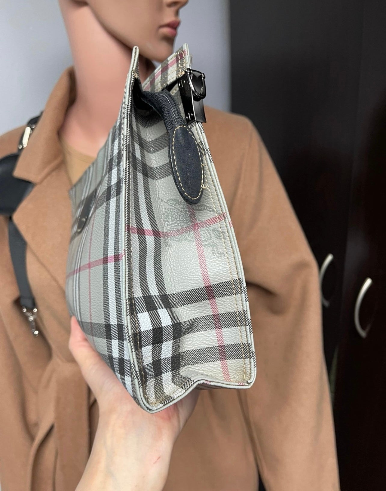 Authentic Burberrys nova check grey clutch