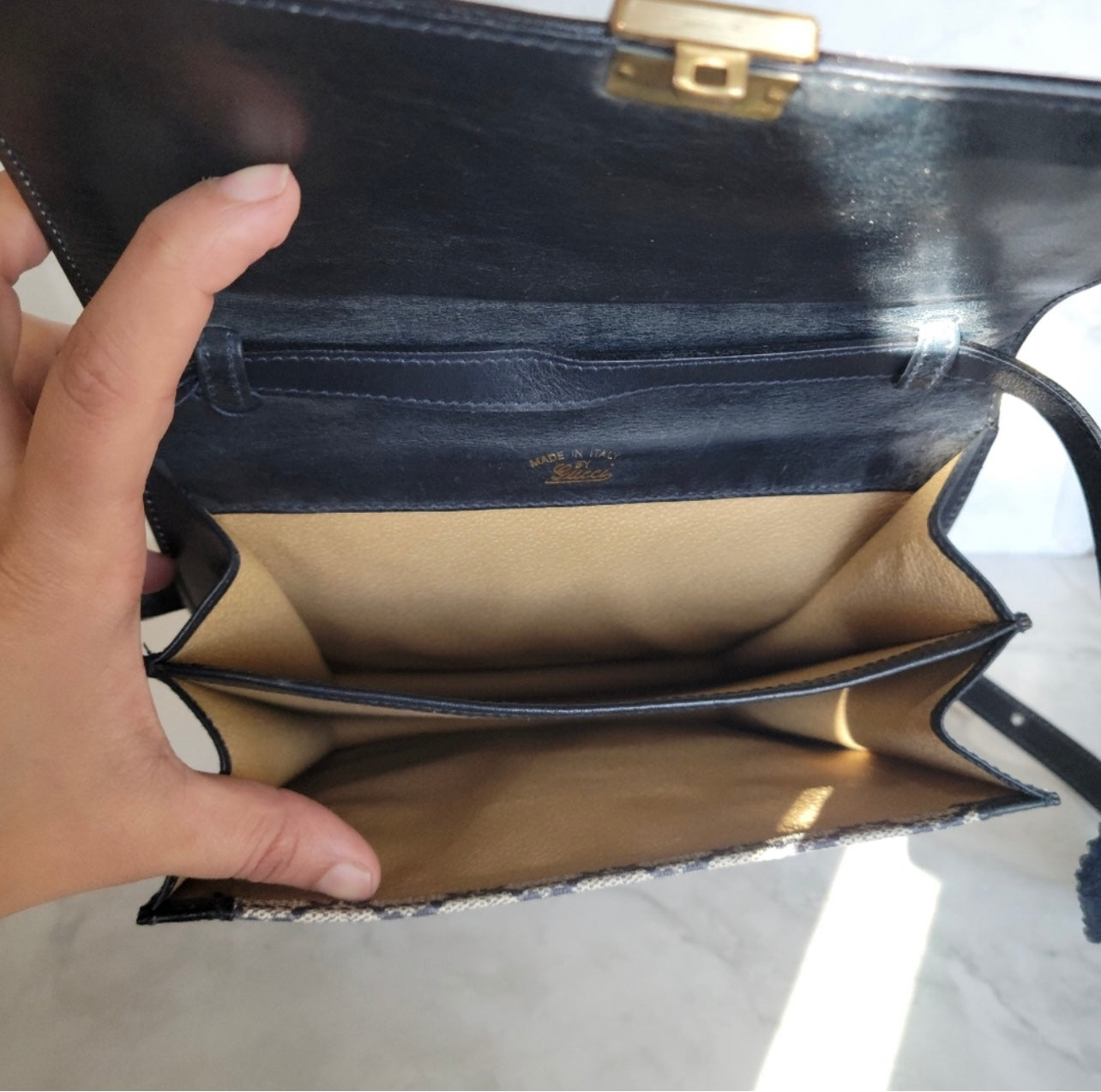 Authentic Gucci vintage crossbody bag