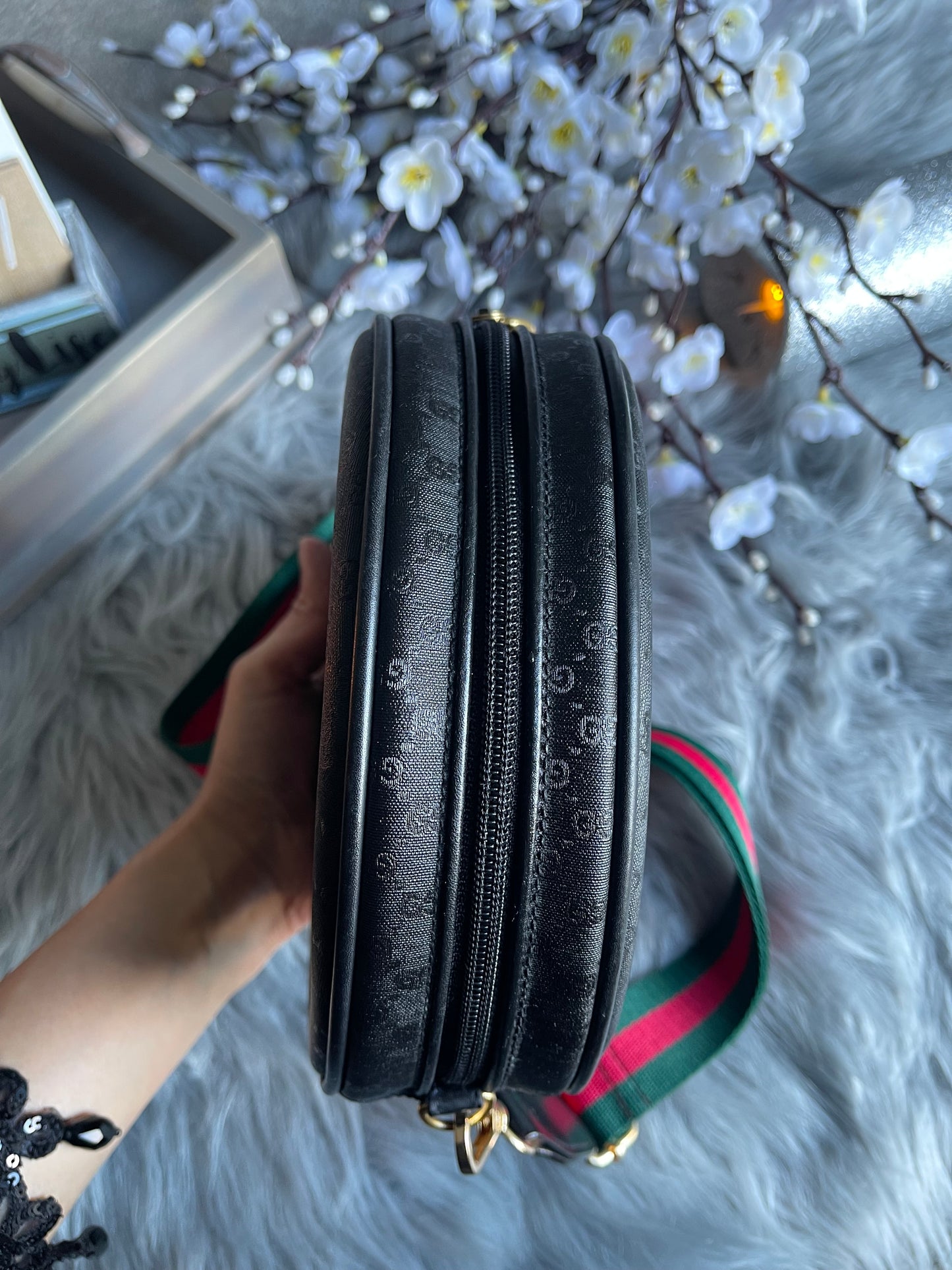 Authentic Gucci vintage GG canvas crossbody bag