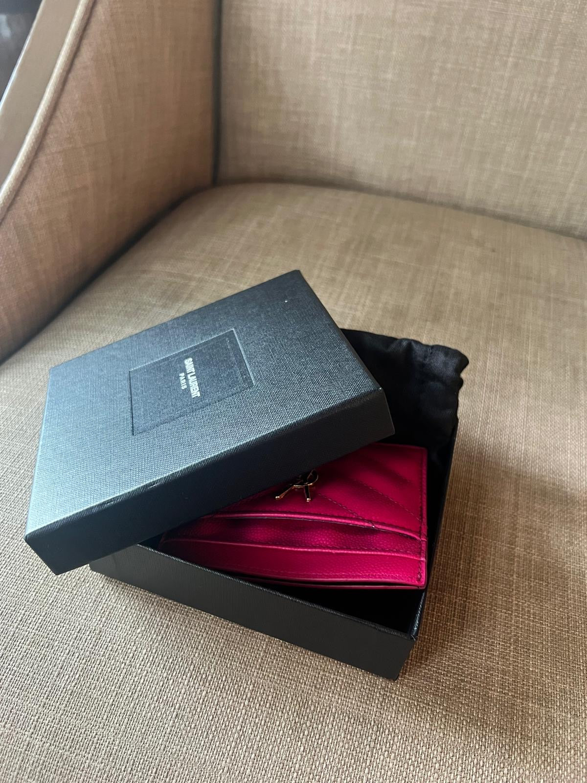 Authentic ysl saint Laurent card case