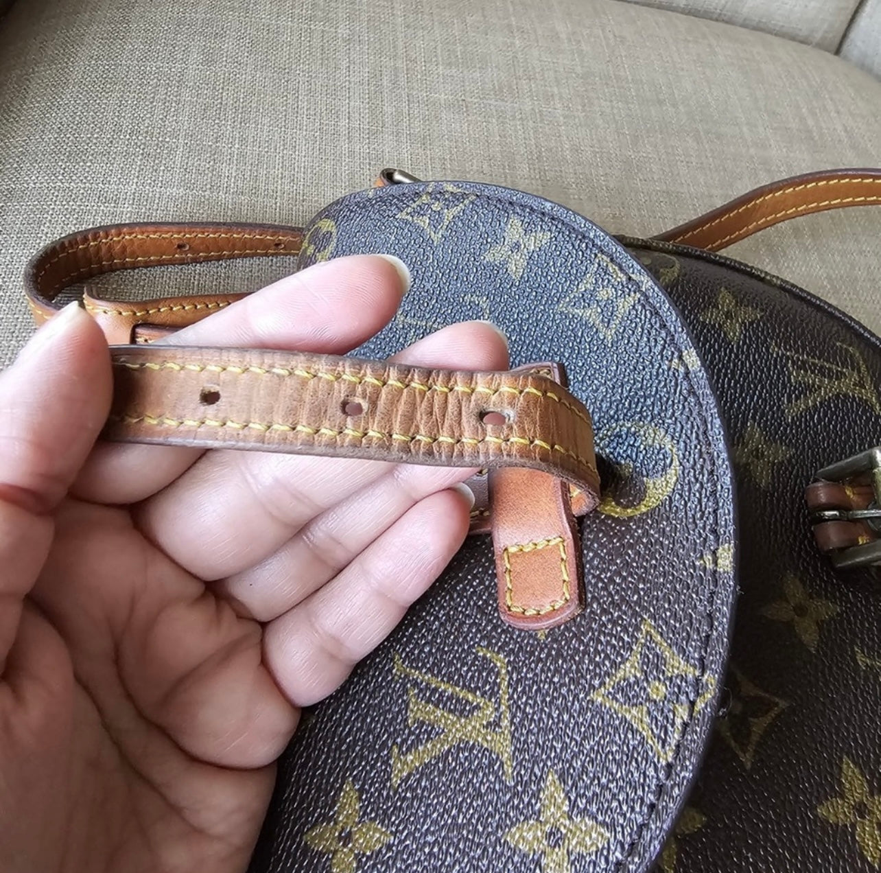 Authentic Louis Vuitton vintage crossbody bag