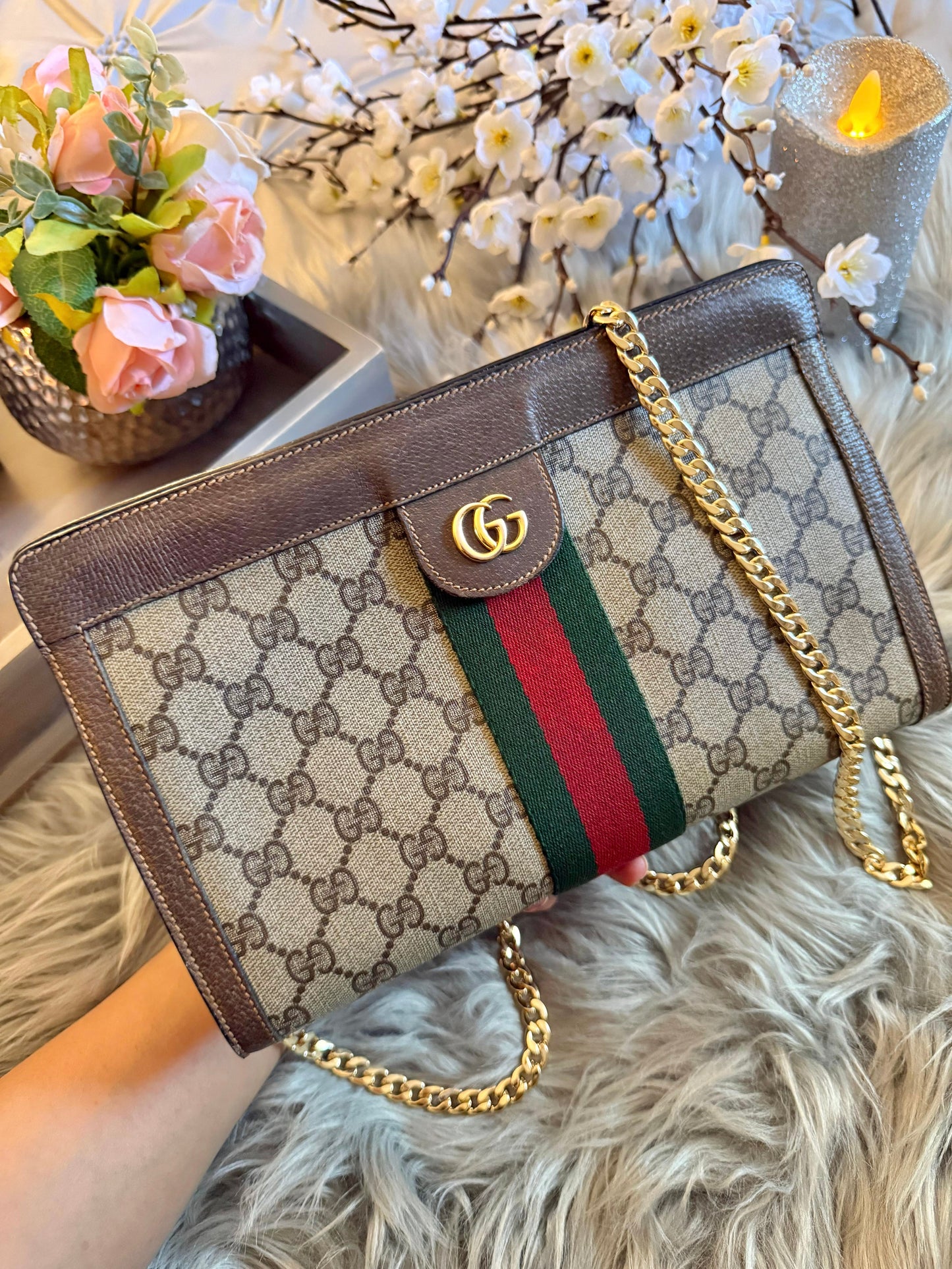 Authentic Gucci vintage web sherry line clutch bag