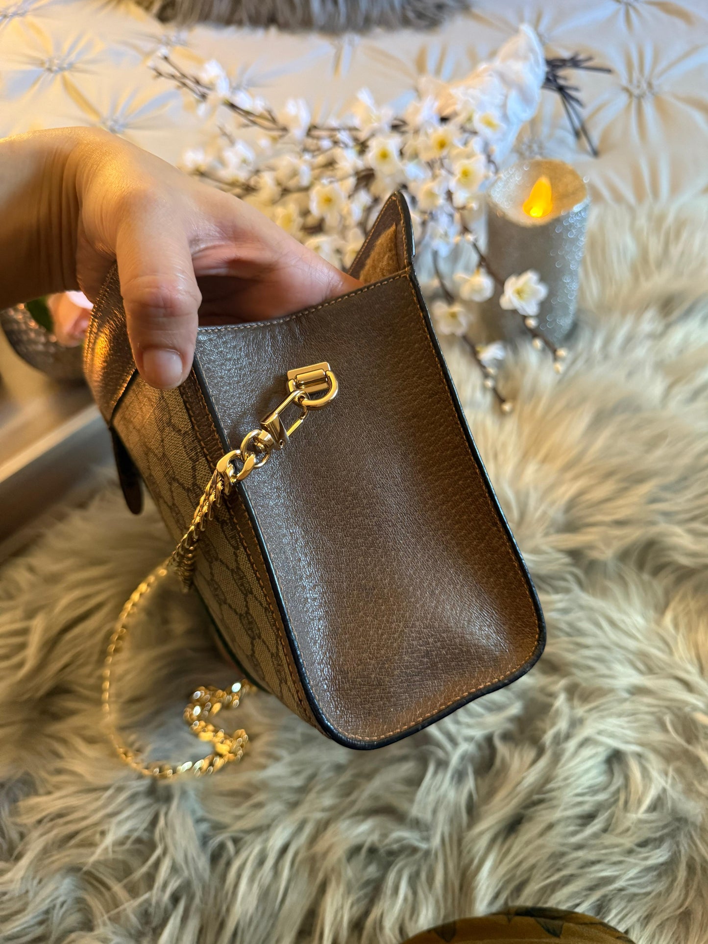 Authentic Gucci vintage web sherry line clutch bag