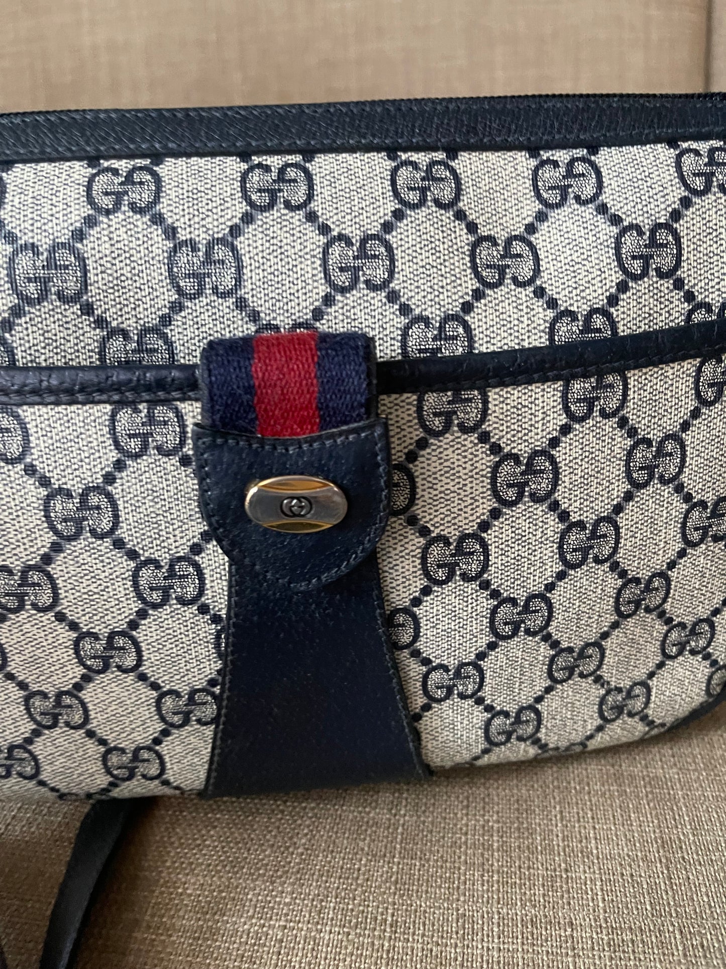 Authentic Gucci vintage web sherry line crossbody bag