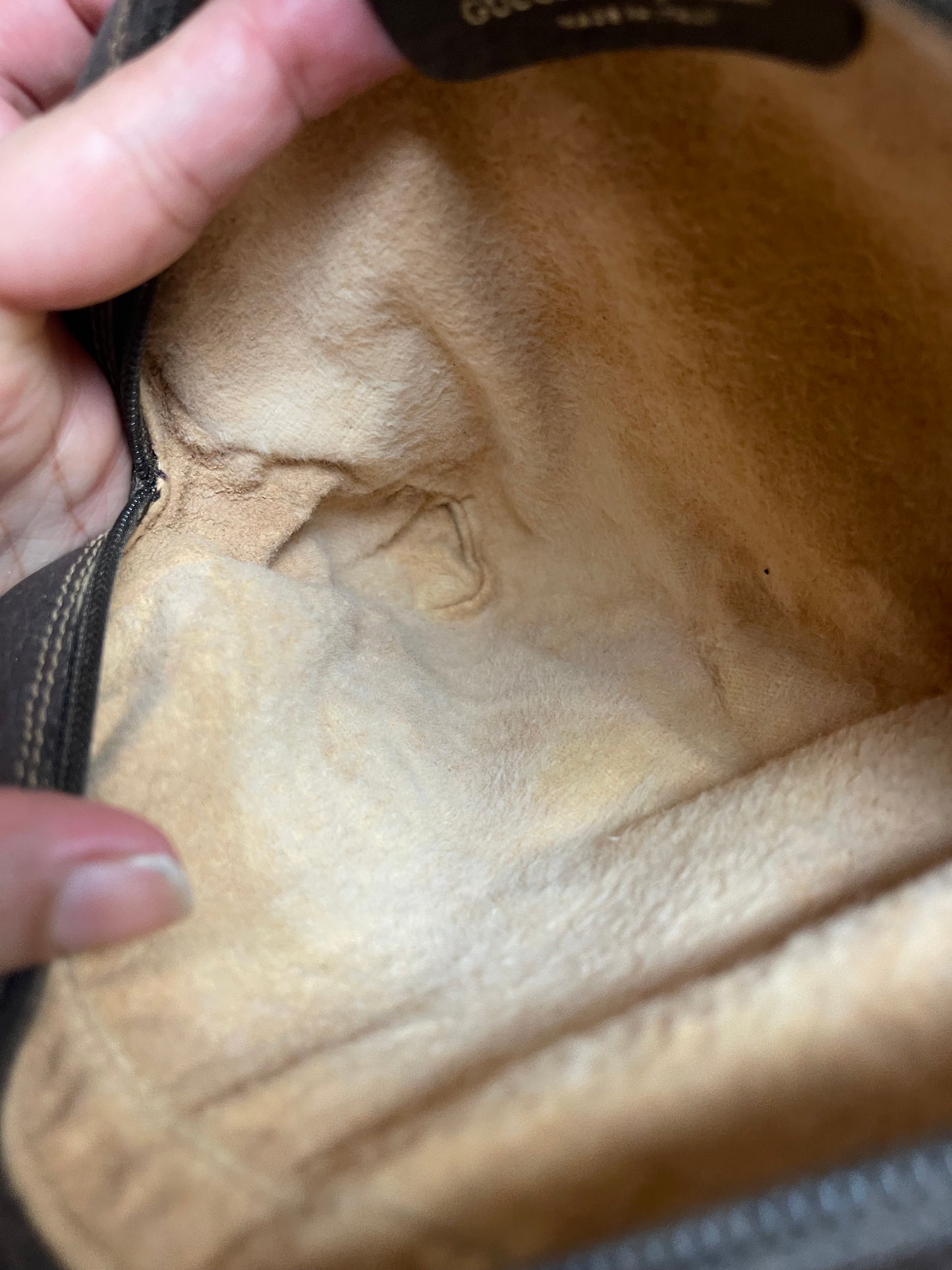 Authentic Gucci vintage crossbody bag