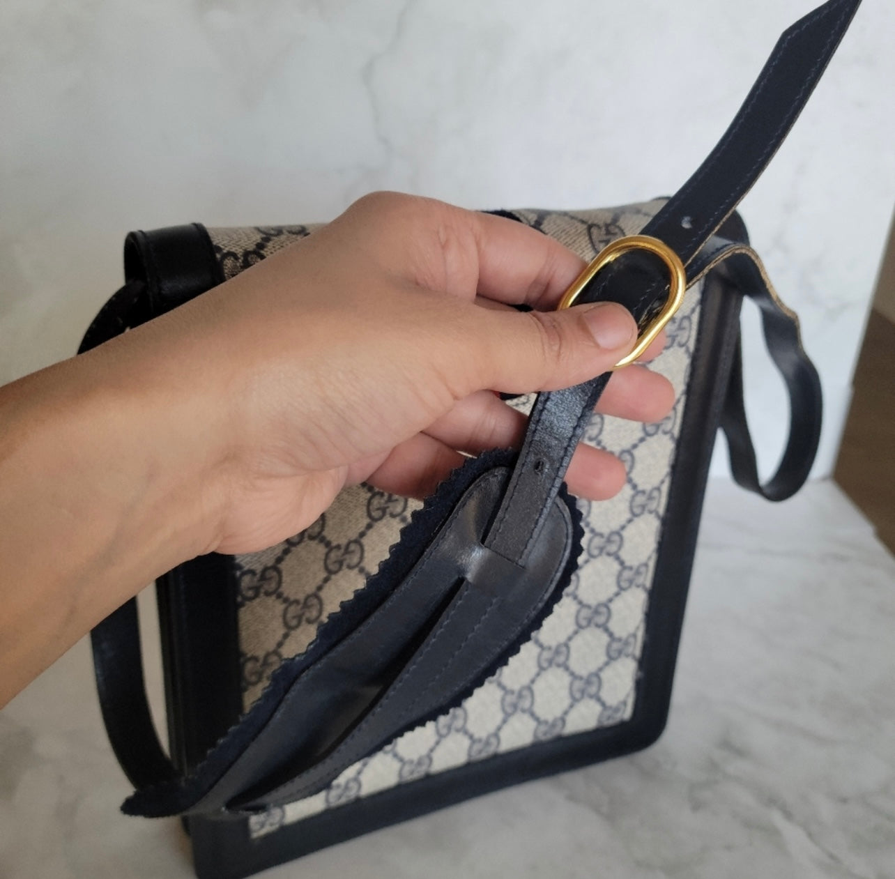 Authentic Gucci vintage crossbody bag