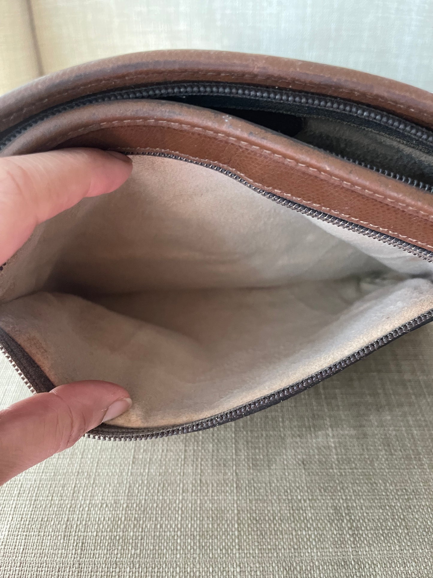 Authentic Gucci GG canvas clutch bag