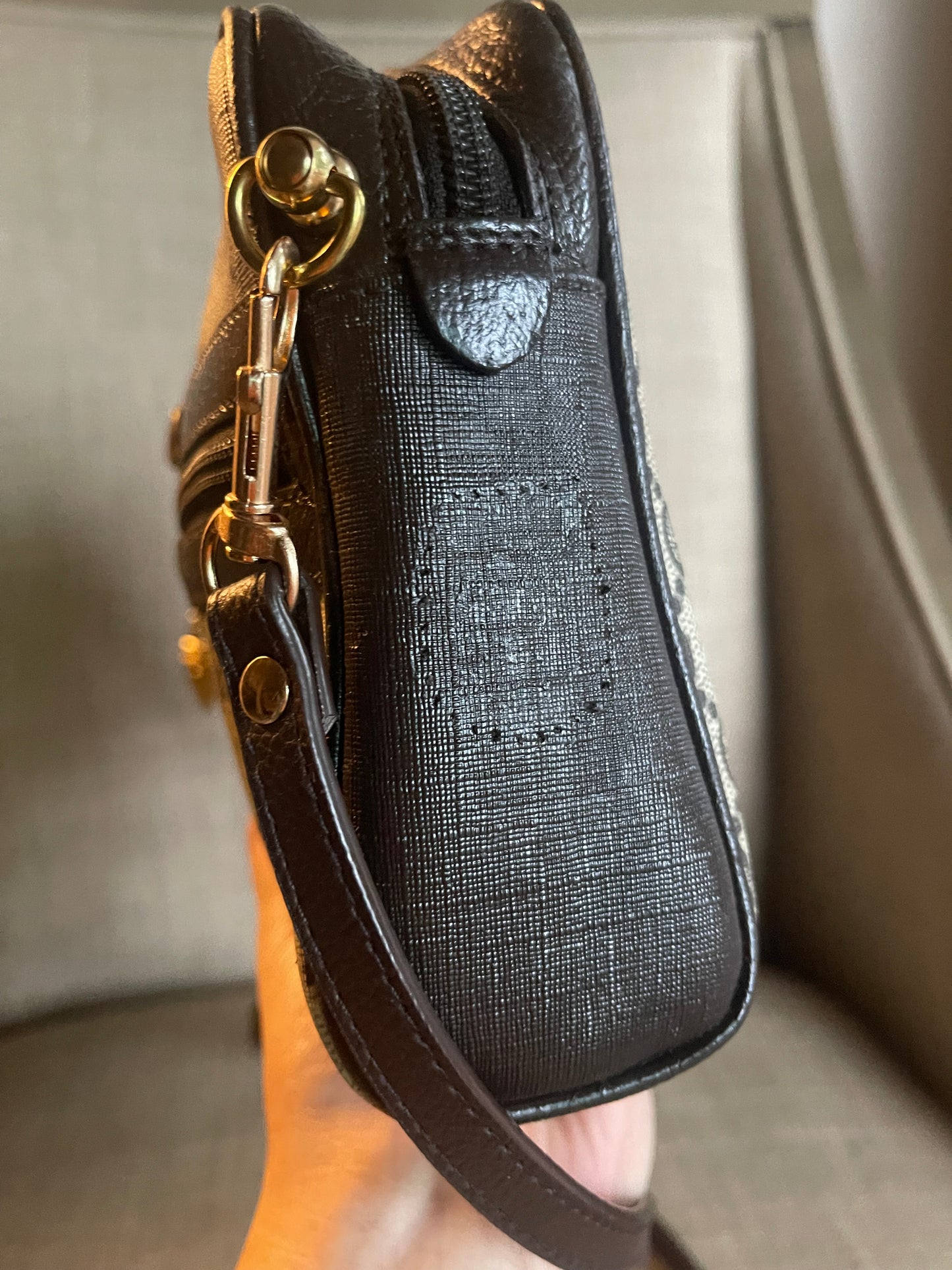 Authentic Gucci vintage web sherry line crossbody bag