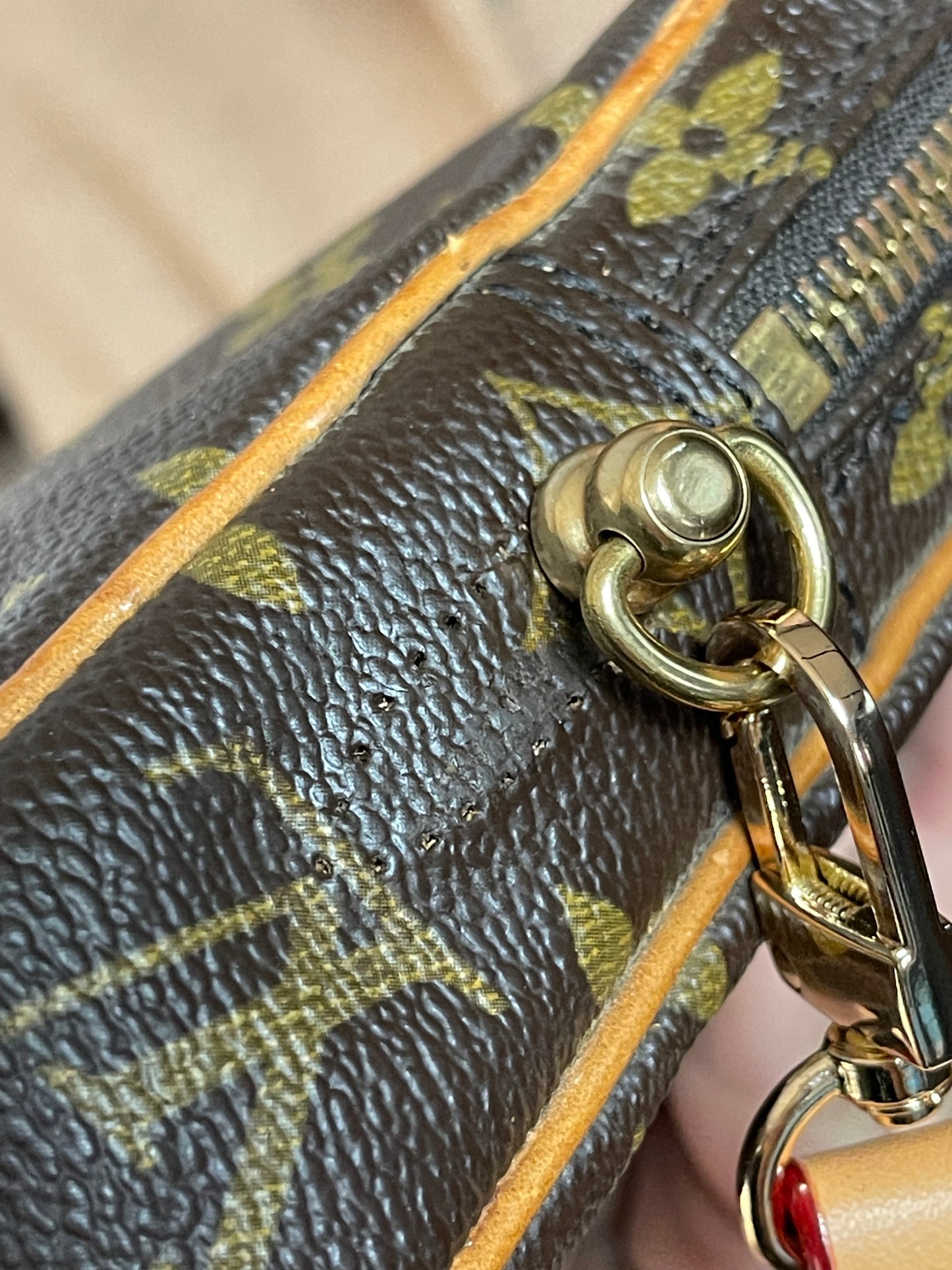 Authentic Louis Vuitton monogram crossbody