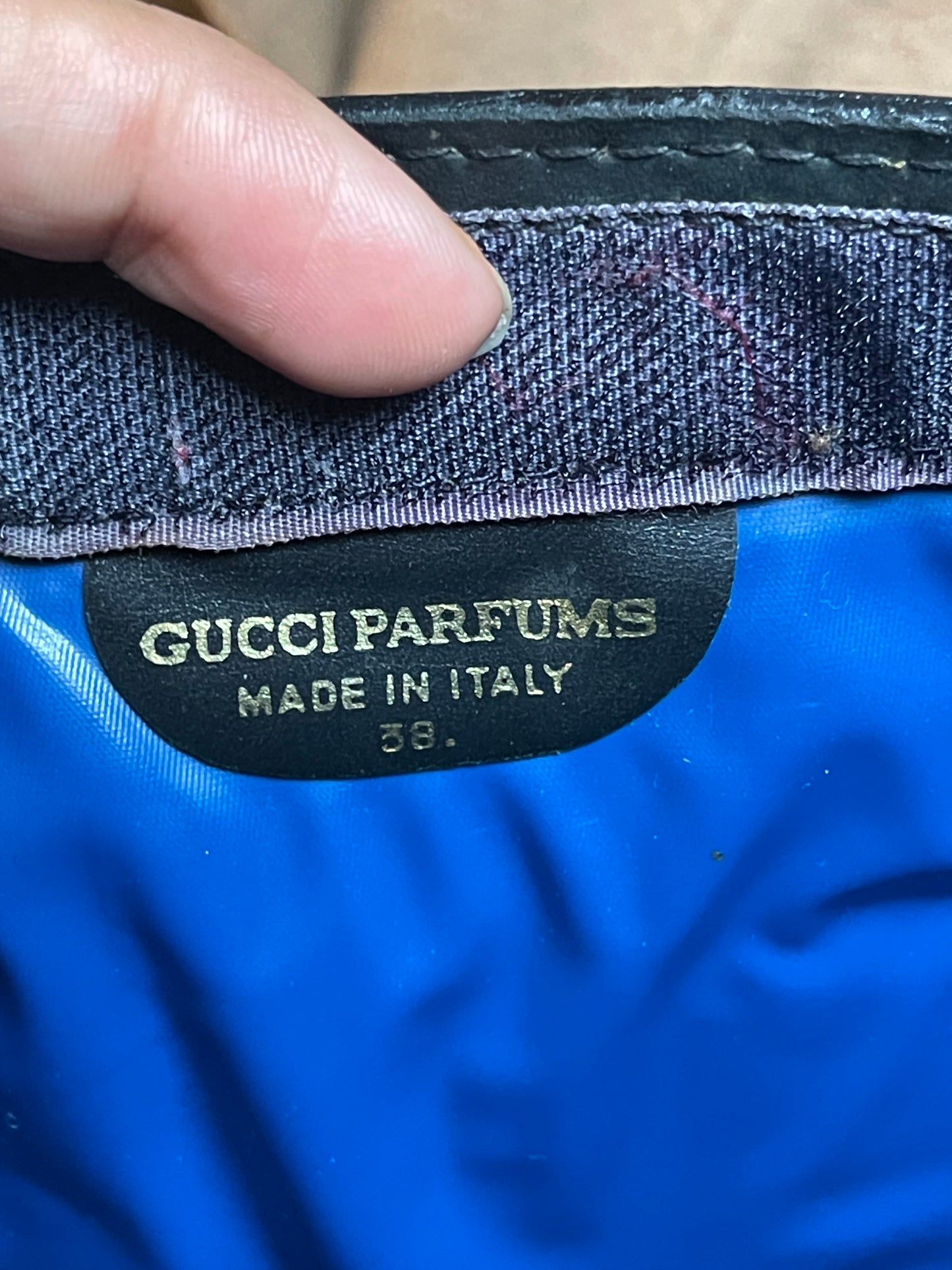 Authentic Gucci vintage web sherry line crossbody