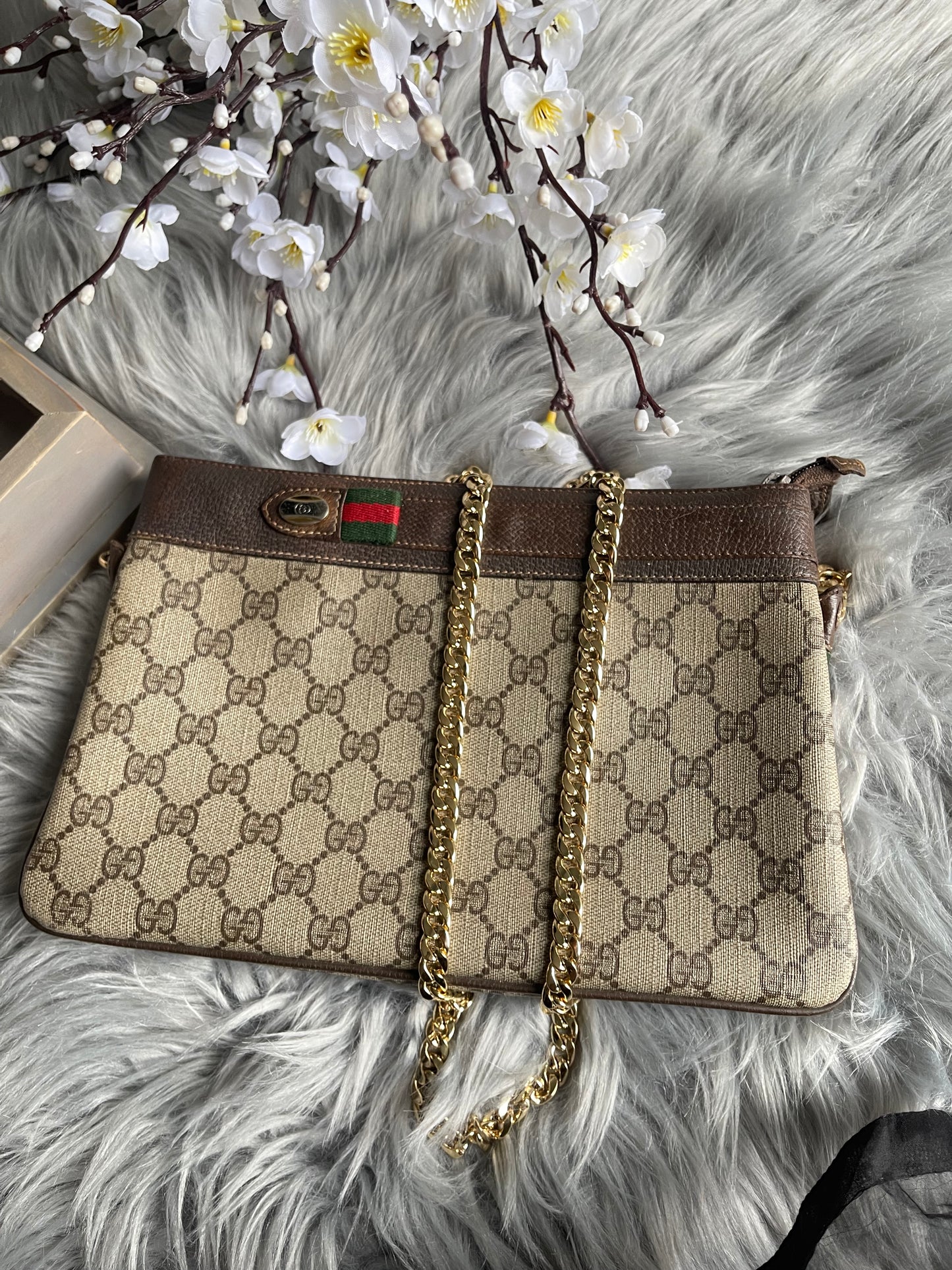 Authentic Gucci vintage crossbody bag