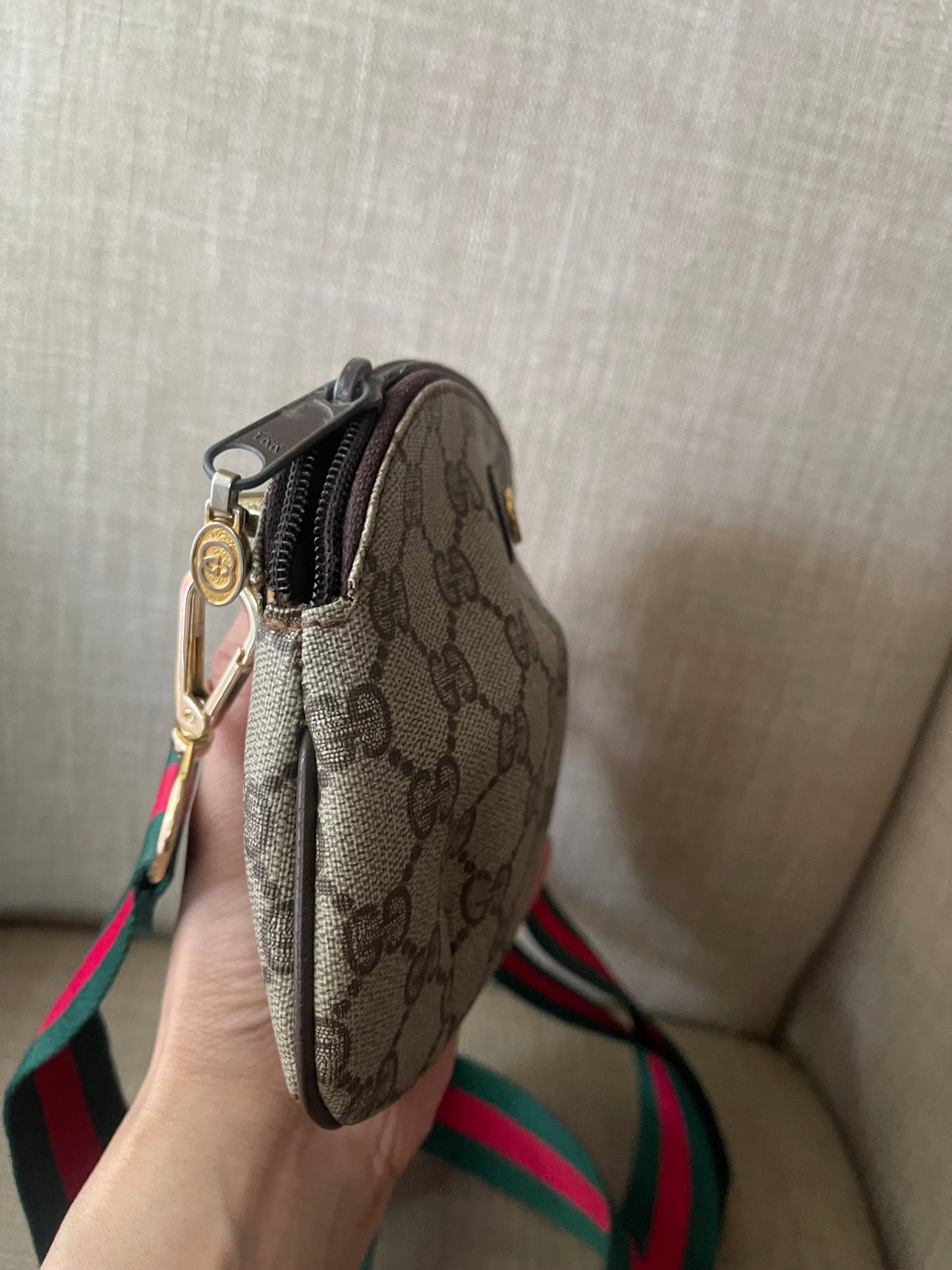 Authentic Gucci vintage GG canvas clutch crossbody bag