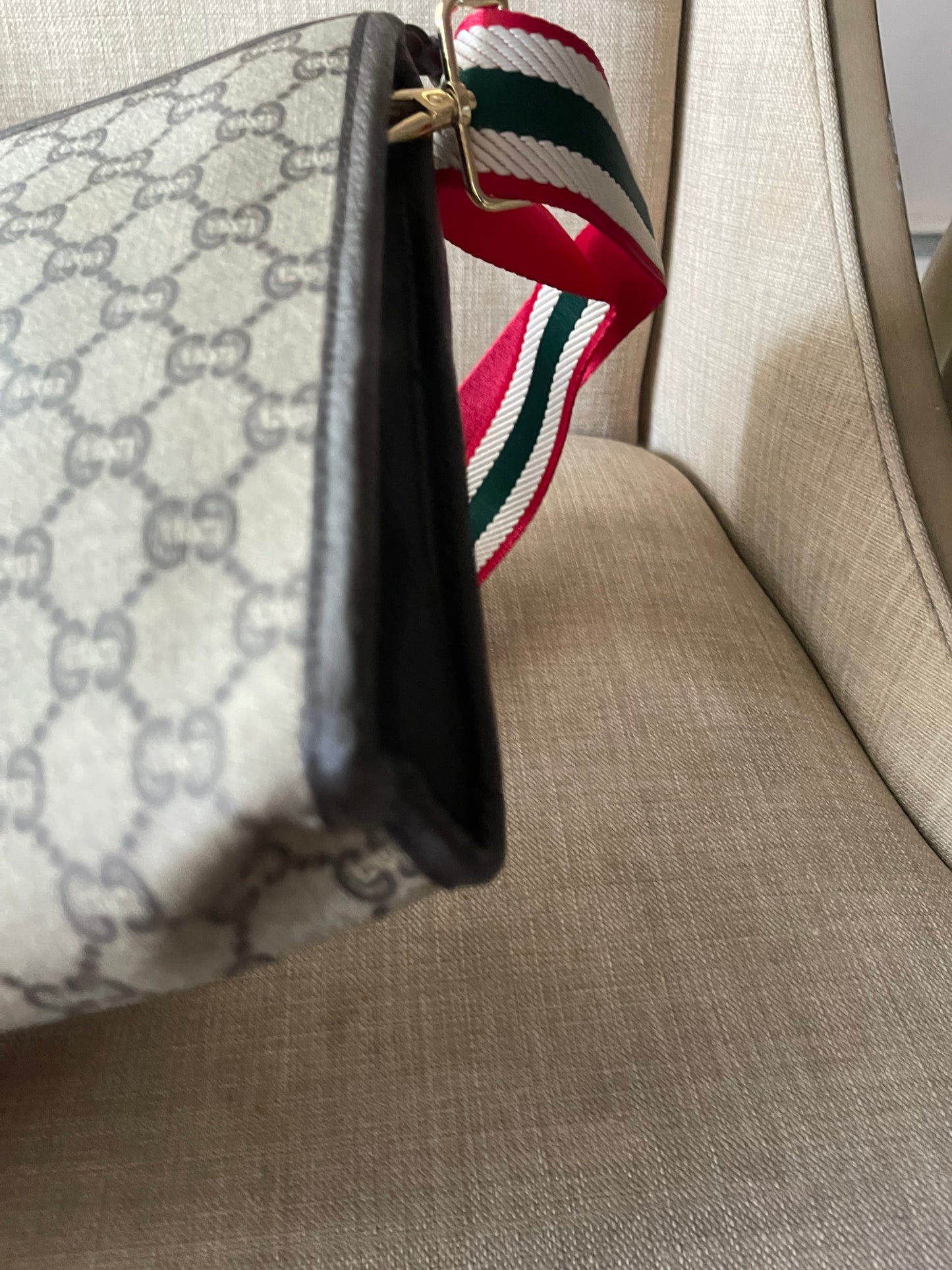 Authentic vintage Gucci plus clutch crossbody