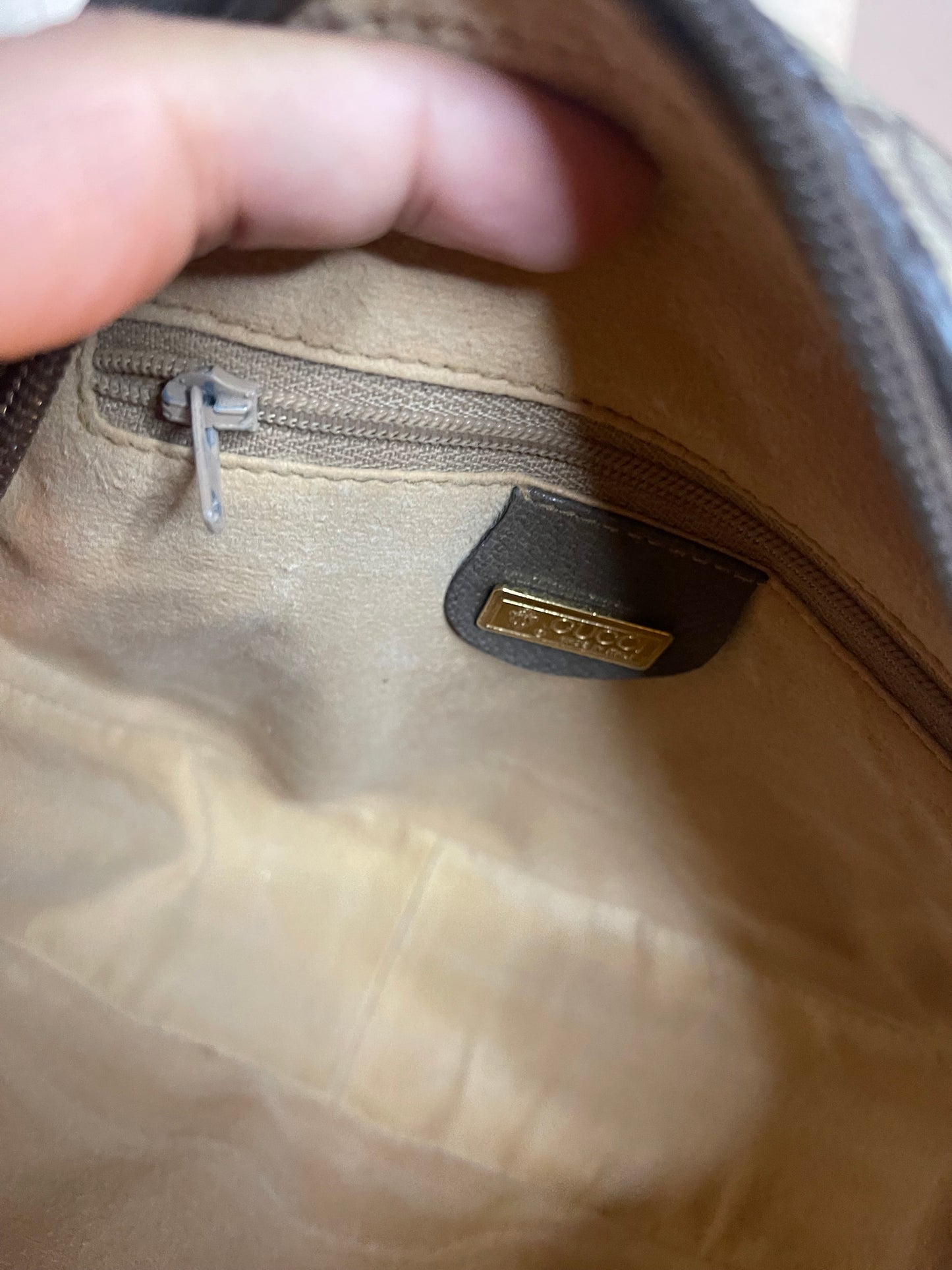 Authentic Gucci vintage gg canvas crossbody