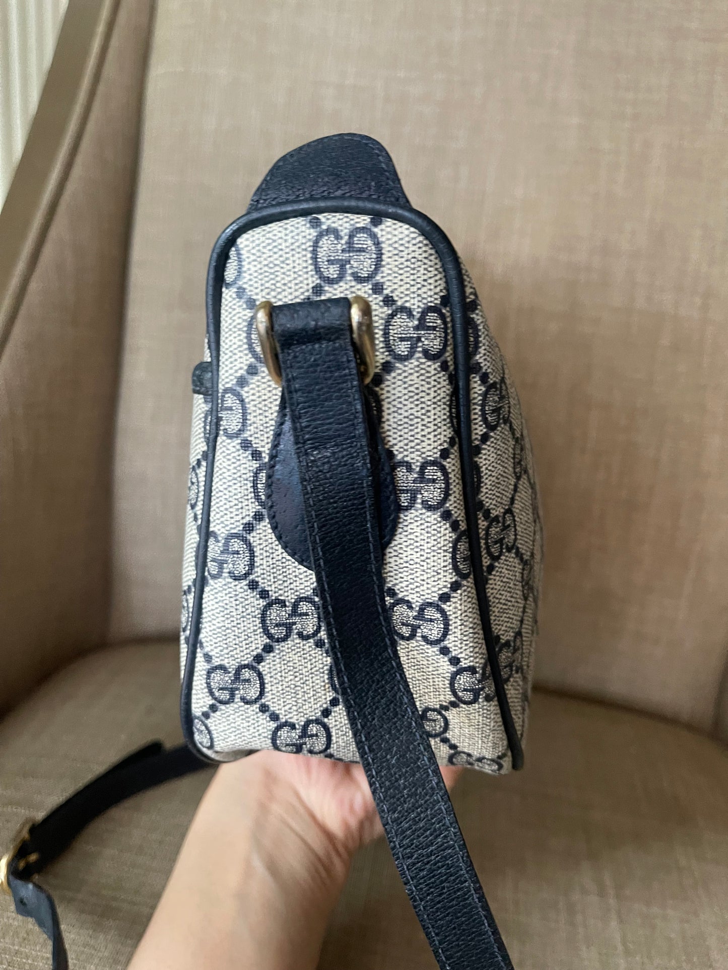 Authentic Gucci vintage web sherry line crossbody bag