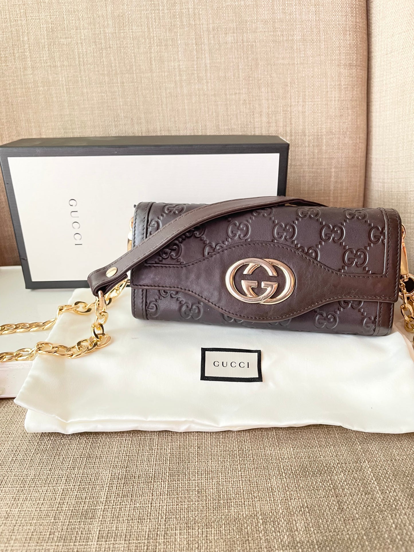 Authentic Gucci vintage gg wallet