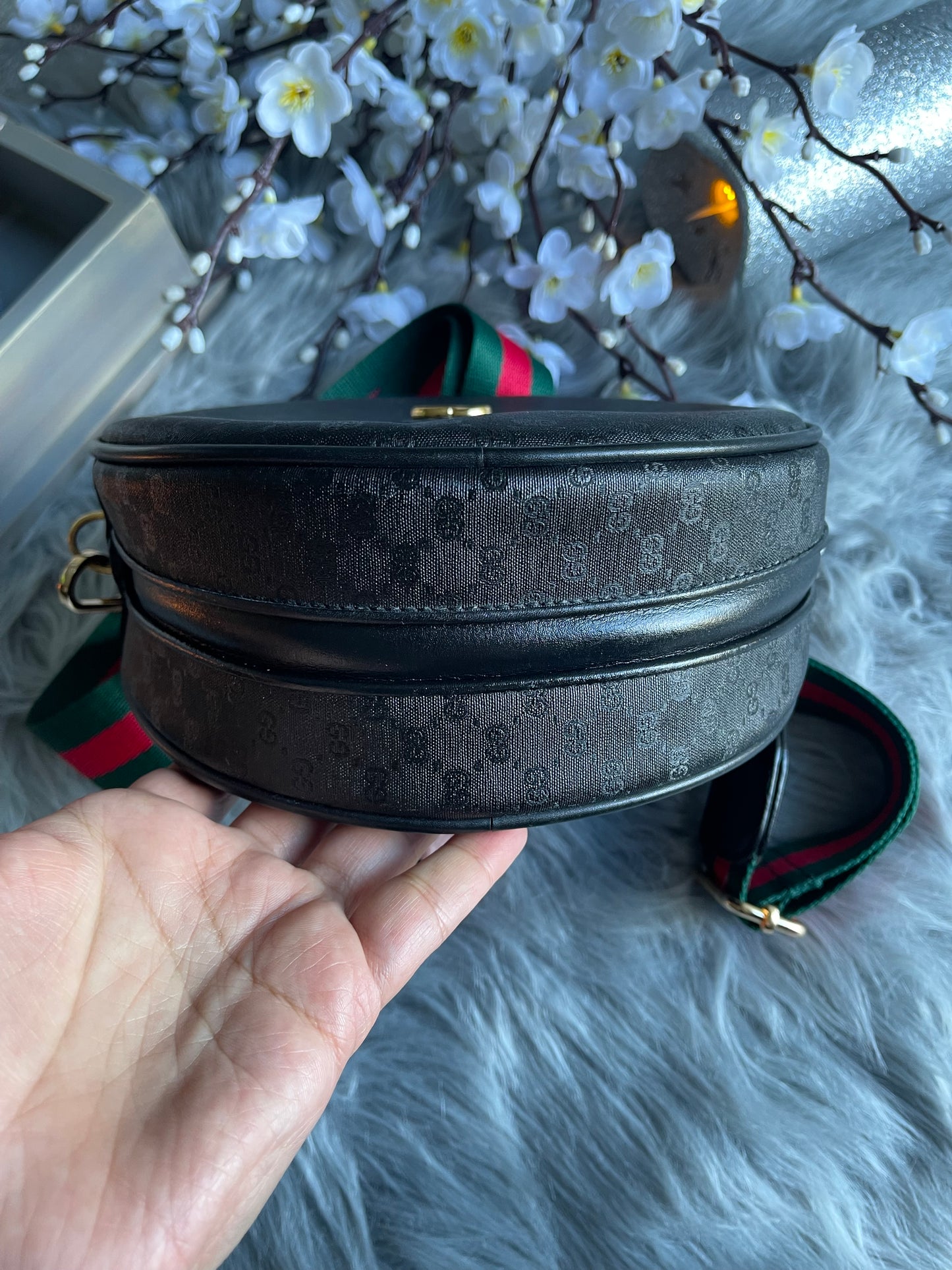 Authentic Gucci vintage GG canvas crossbody bag