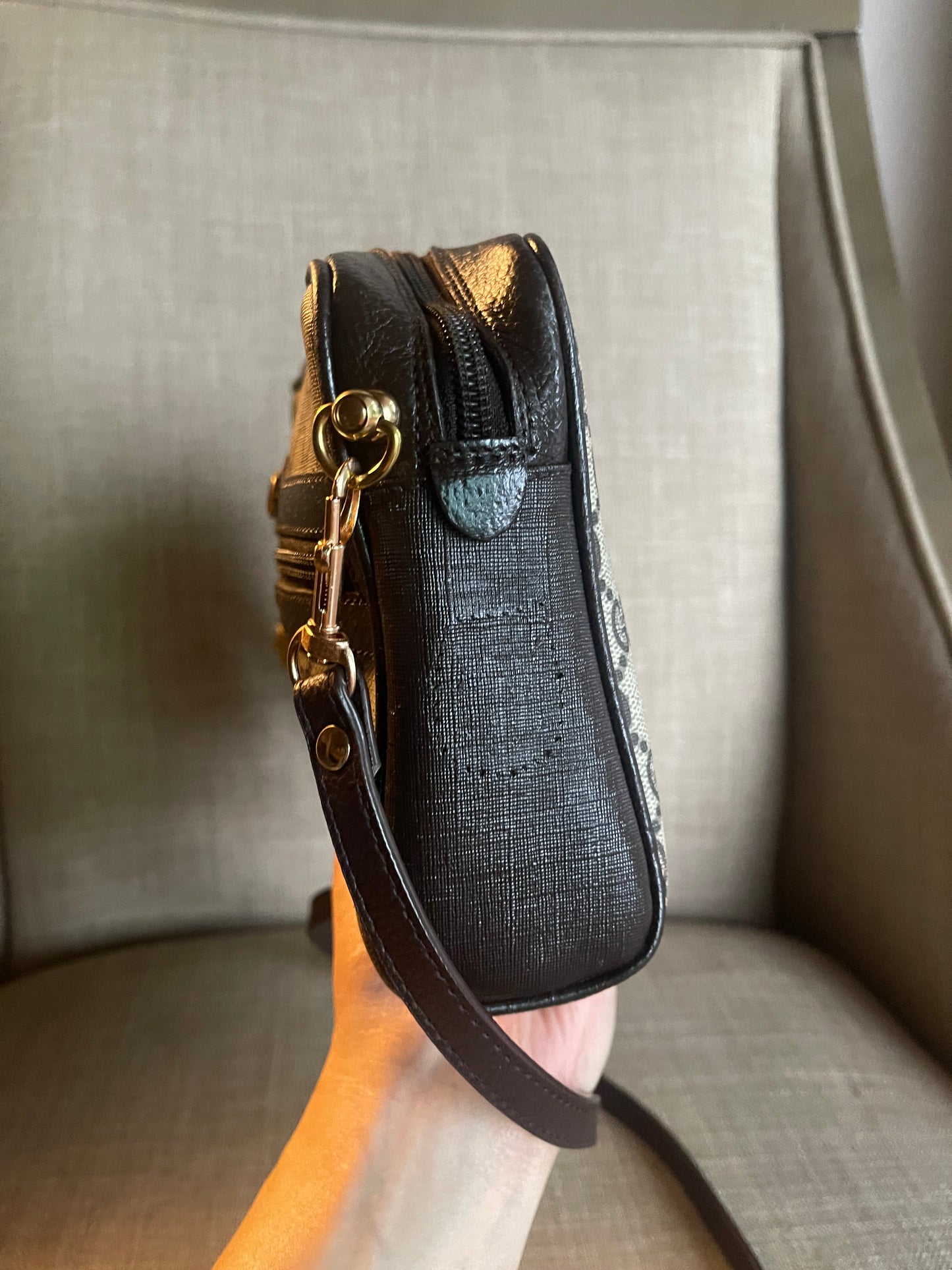 Authentic Gucci vintage web sherry line crossbody bag