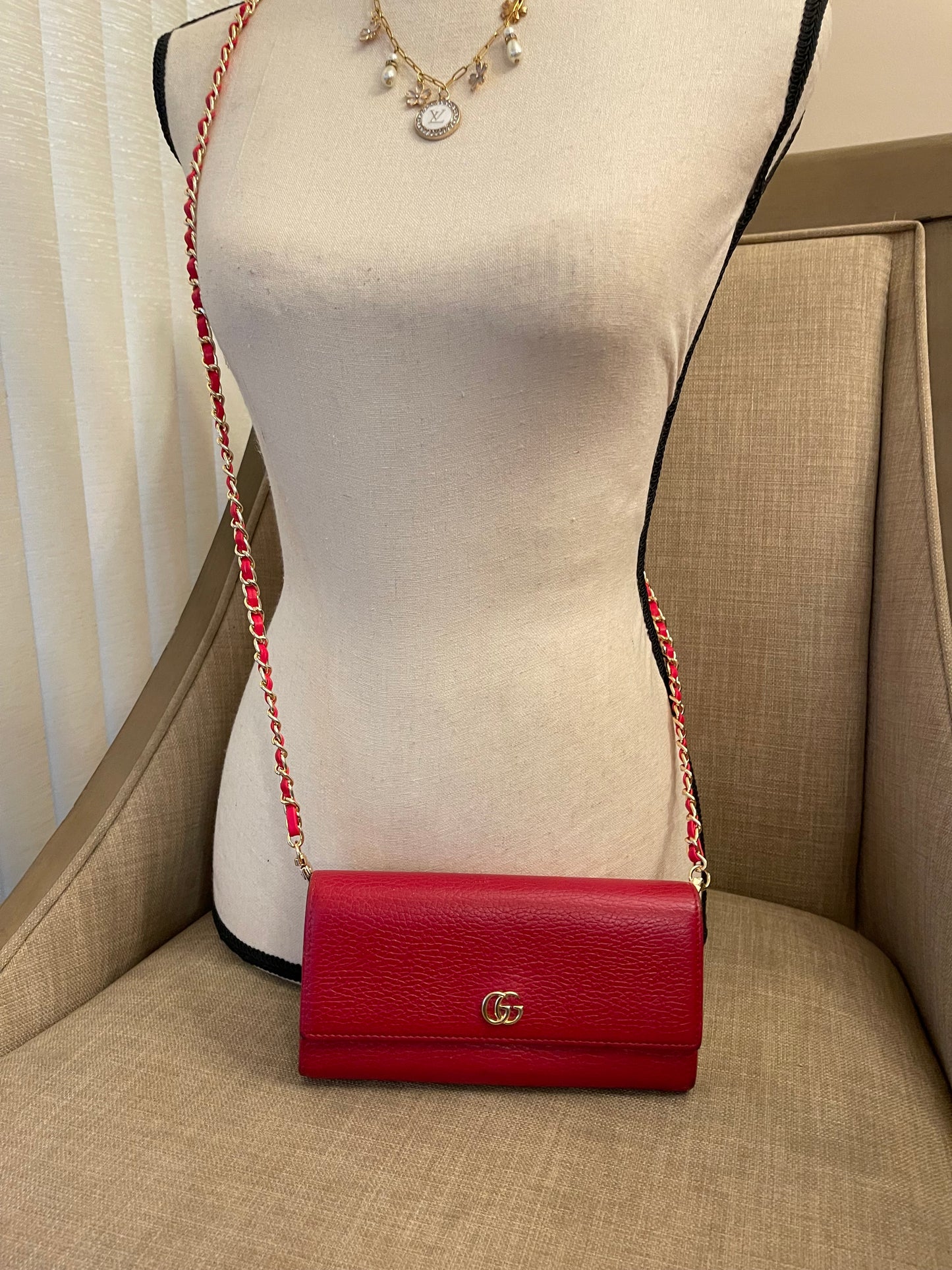 Authentic Gucci gg logo leather long wallet