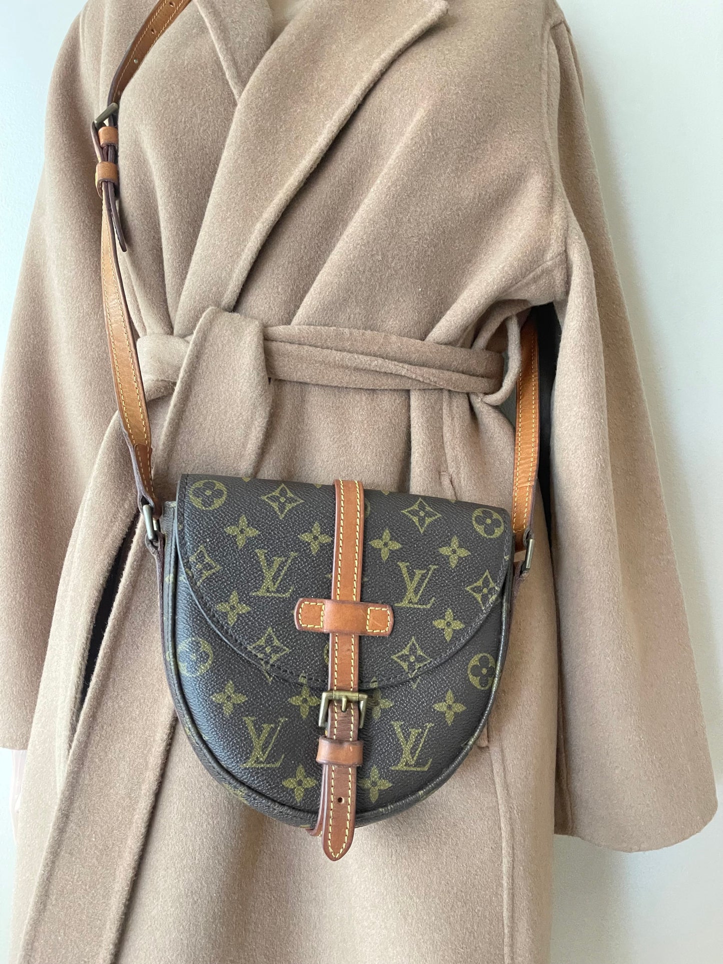 Authentic Louis Vuitton vintage crossbody bag