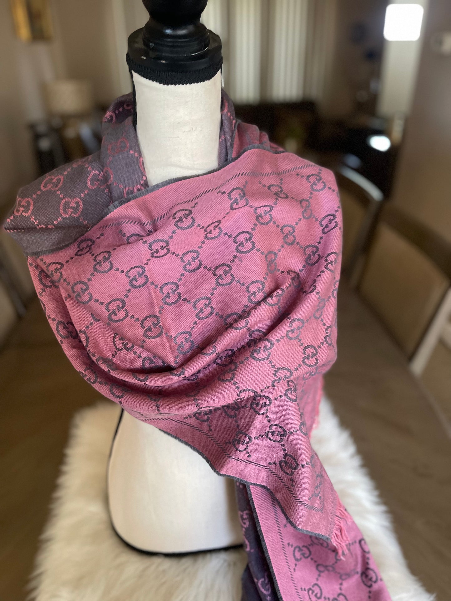 Authentic Gucci vintage scarve
