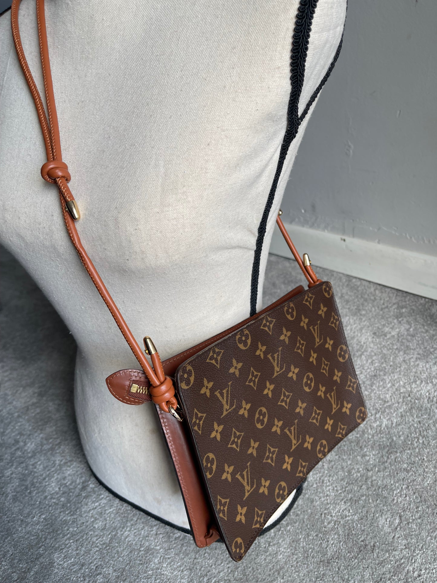 Authentic Louis Vuitton monogram clutch bag
