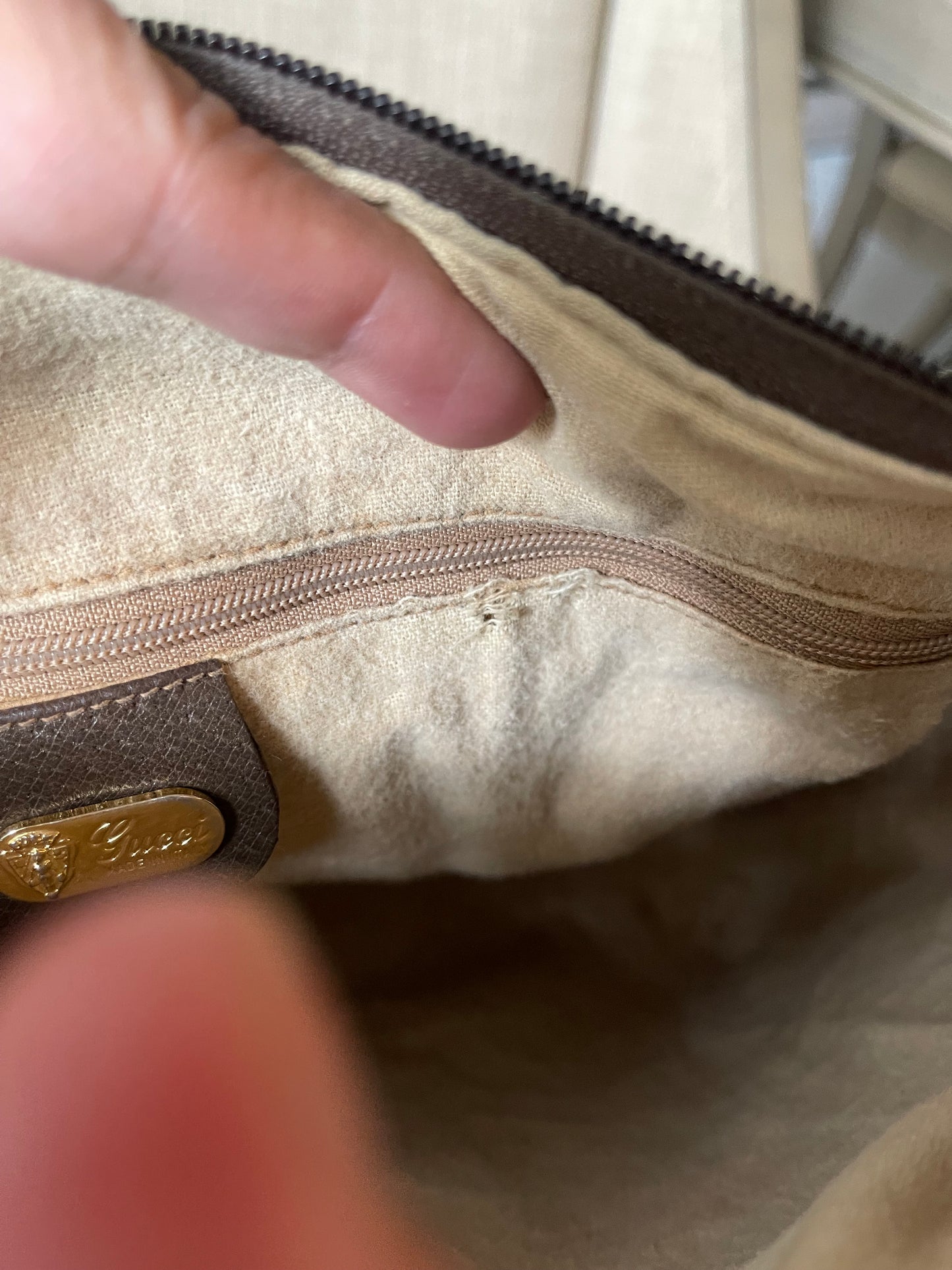 Authentic Gucci vintage gg canvas crossbody bag