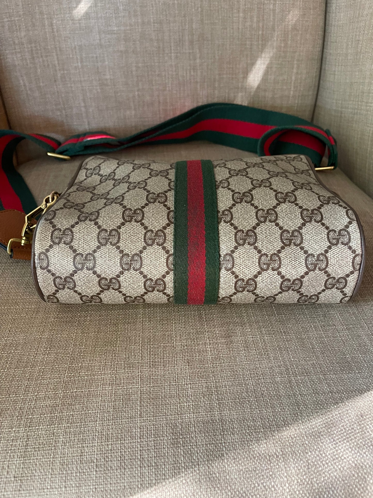Authentic Gucci vintage web sherry line crossbody bag
