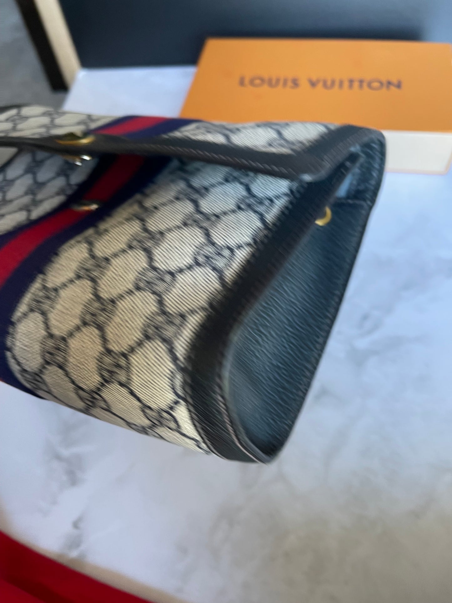 Authentic Gucci vintage web sherry line crossbody bag
