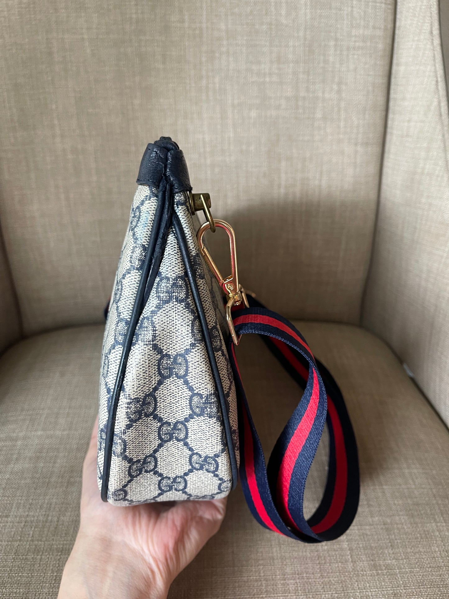 Authentic vintage Gucci blue crossbody bag