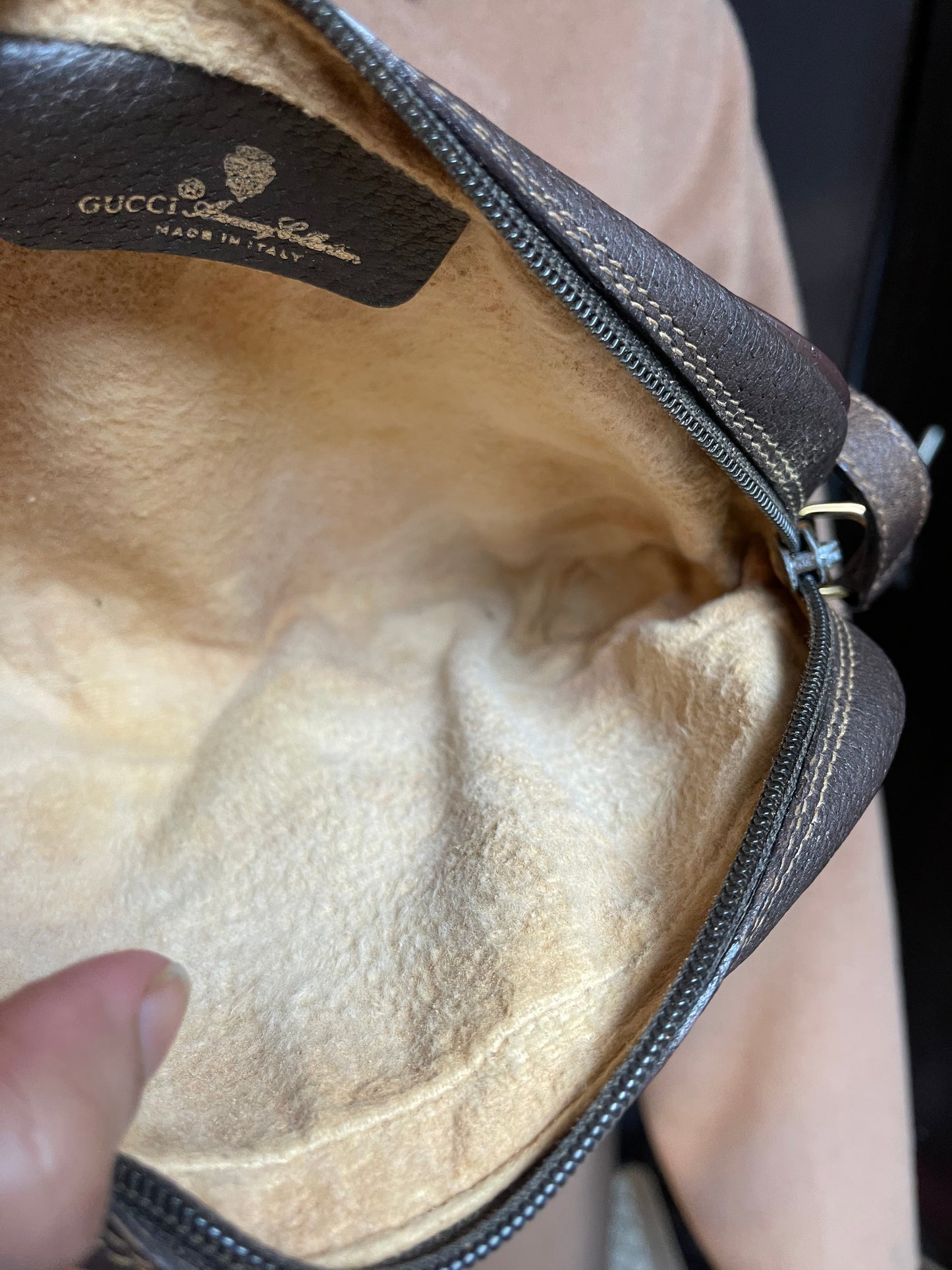 Authentic Gucci vintage crossbody bag