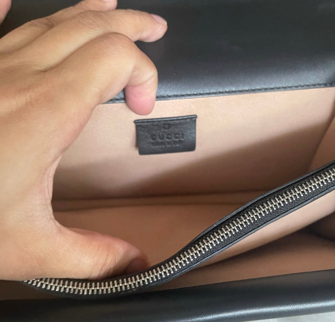 Authentic Gucci Dionysus shoulder bag