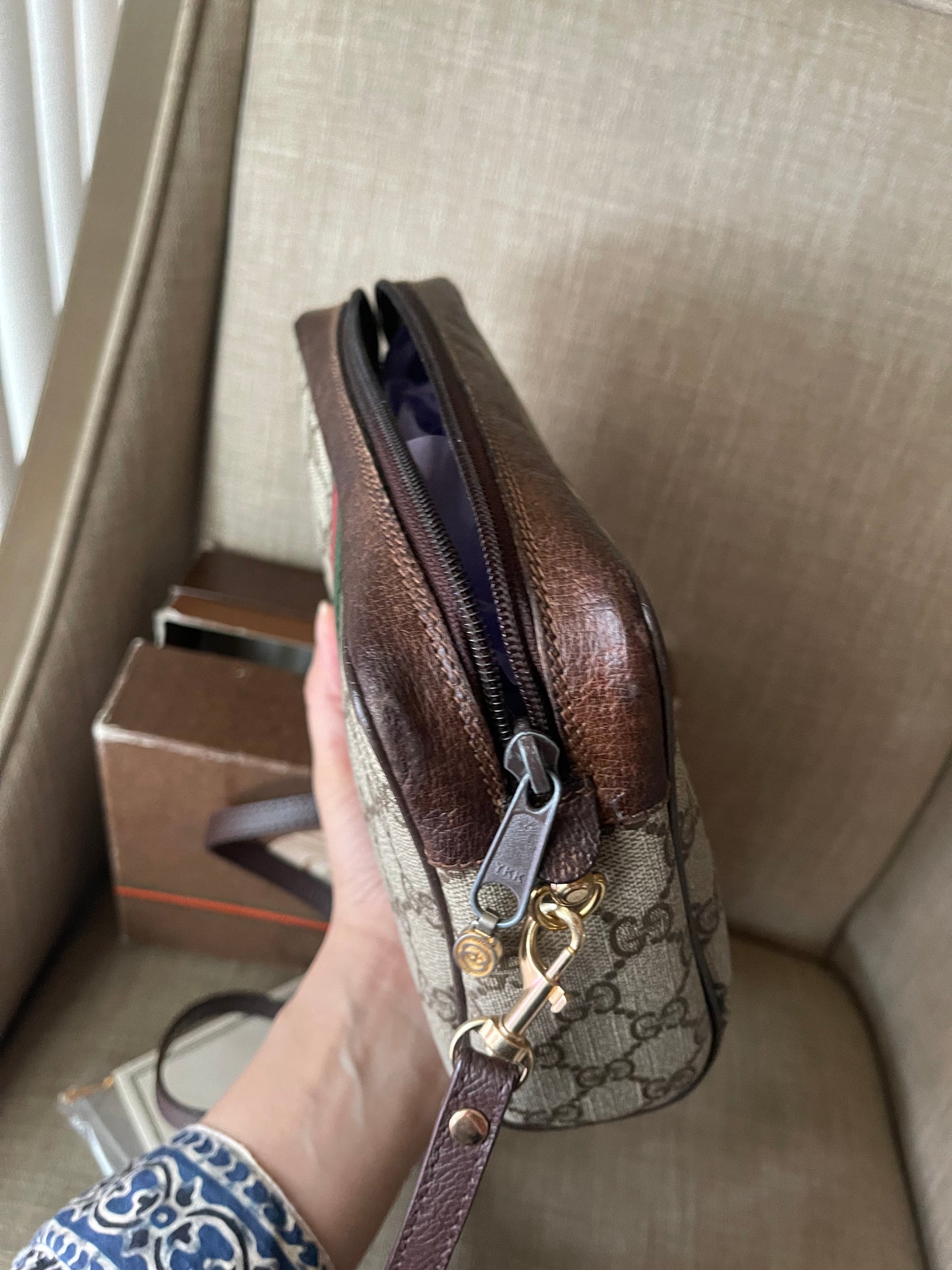 Authentic vintage Gucci web sherry line clutch crossbody bag