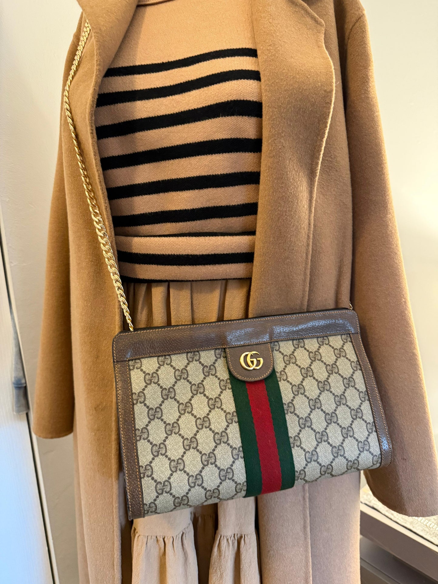 Authentic Gucci vintage web sherry line clutch bag