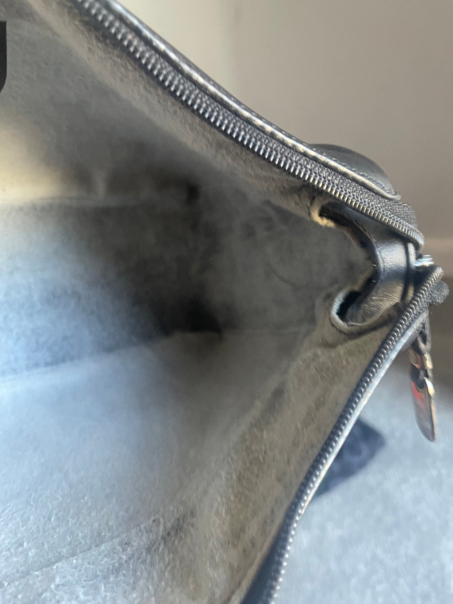 Authentic vintage Gucci black crossbody bag