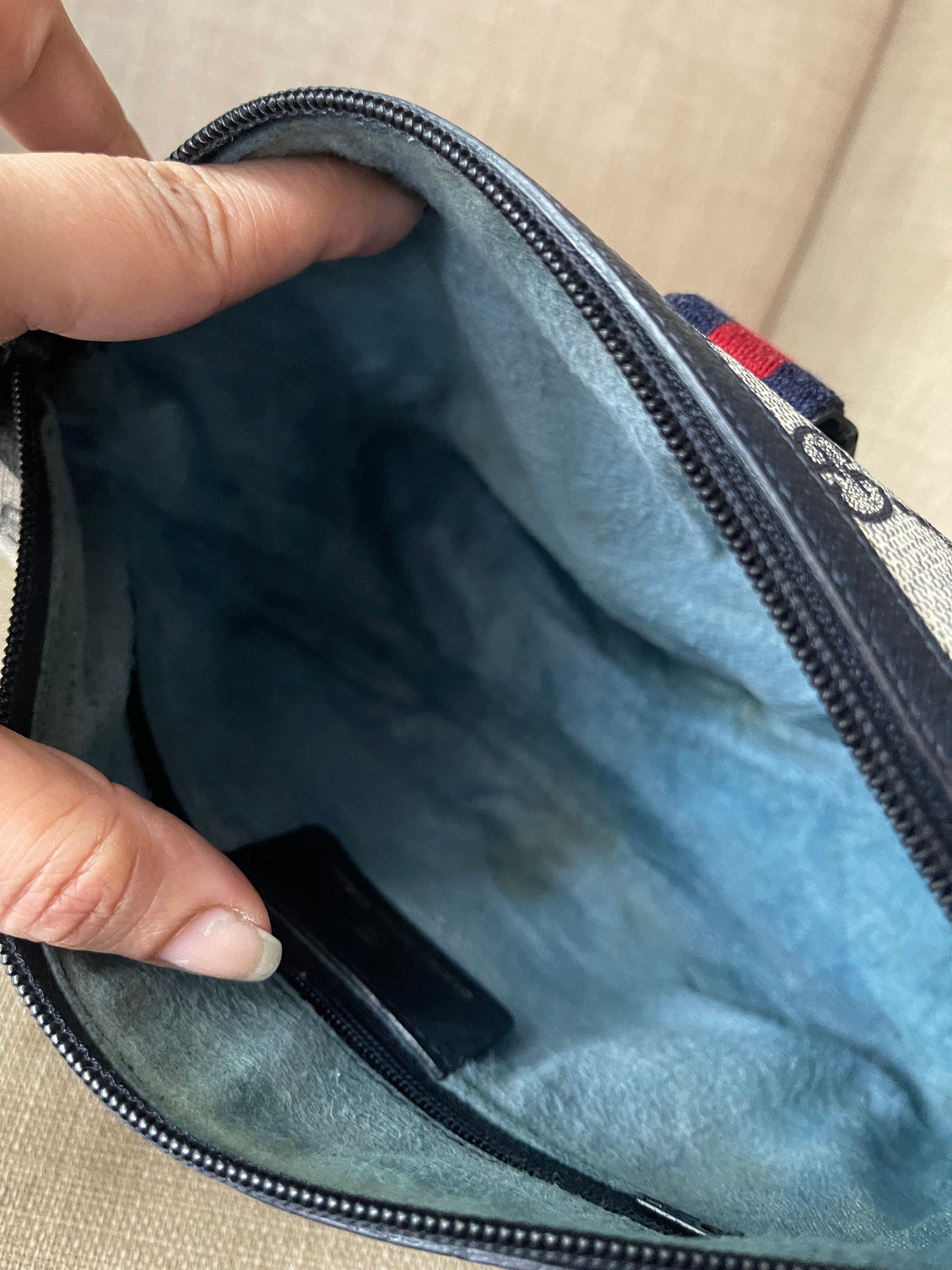 Authentic Gucci vintage web sherry line crossbody bag