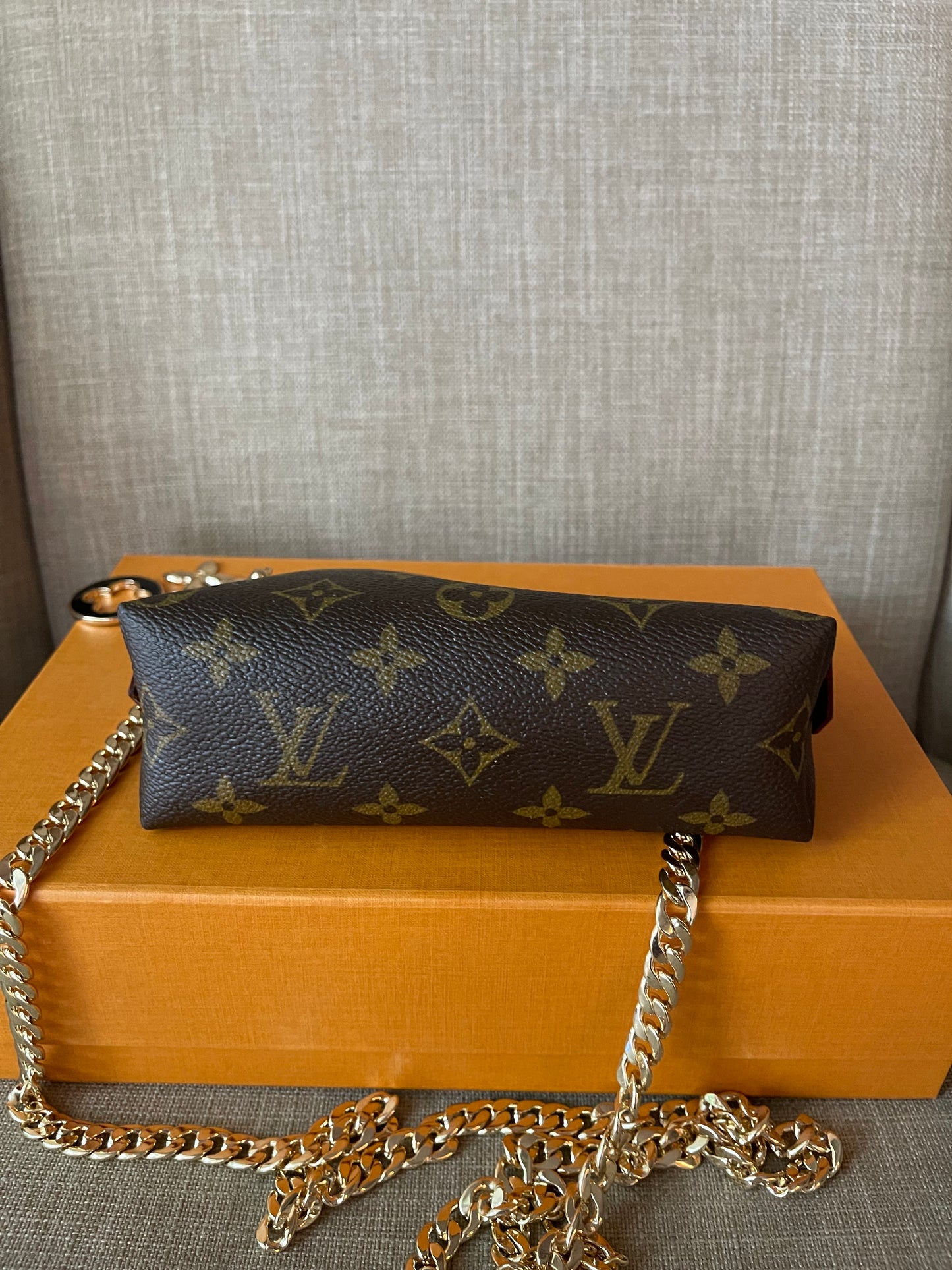 Authentic Louis Vuitton monogram crossbody bag