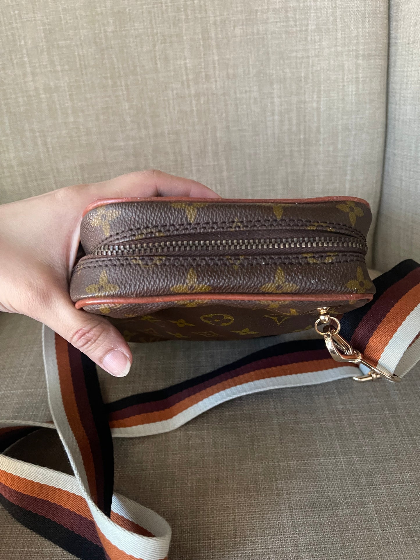 Authentic Louis Vuitton monogram crossbody bag