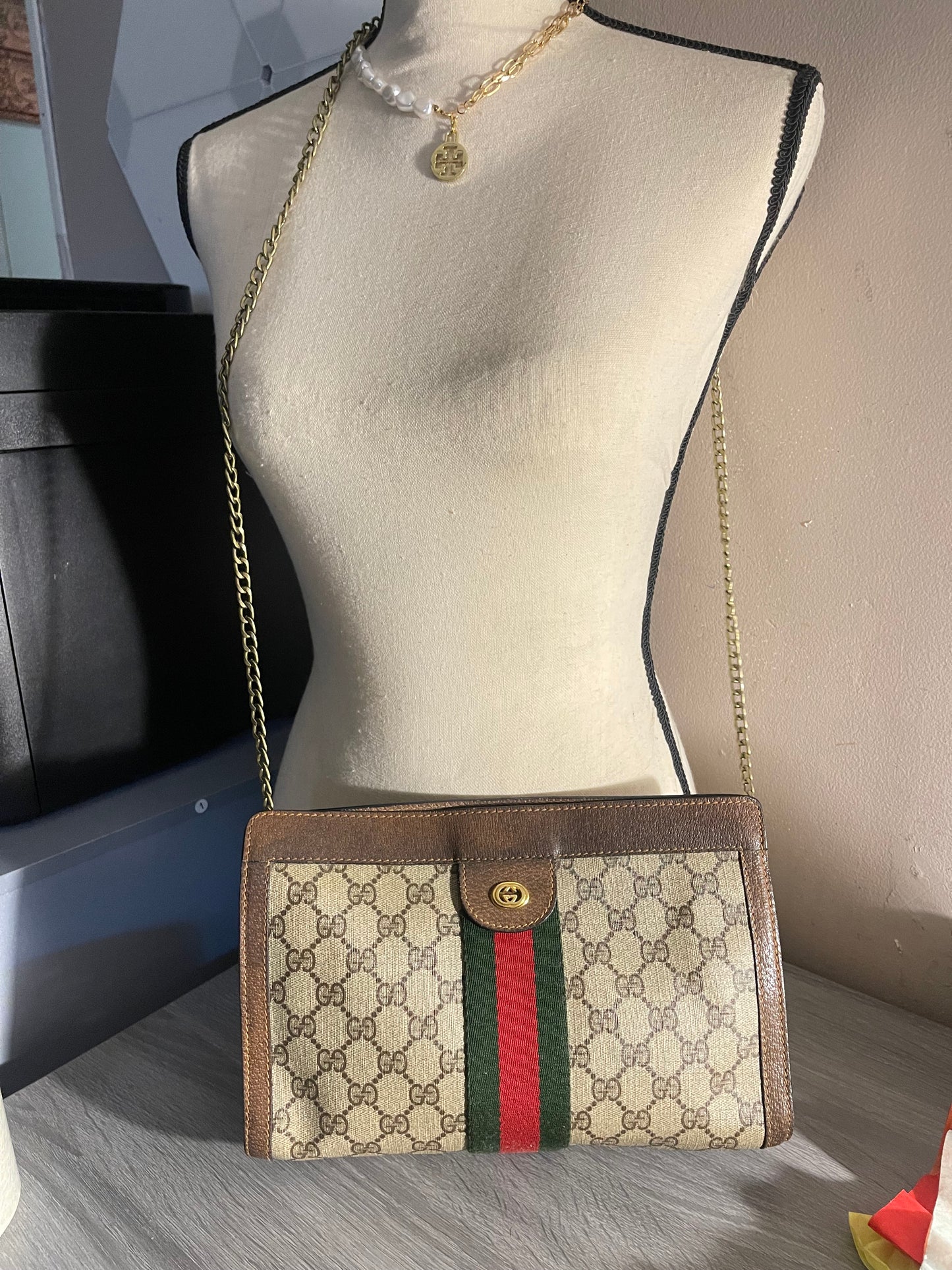 Authentic Gucci vintage web sherry line clutch crossbody