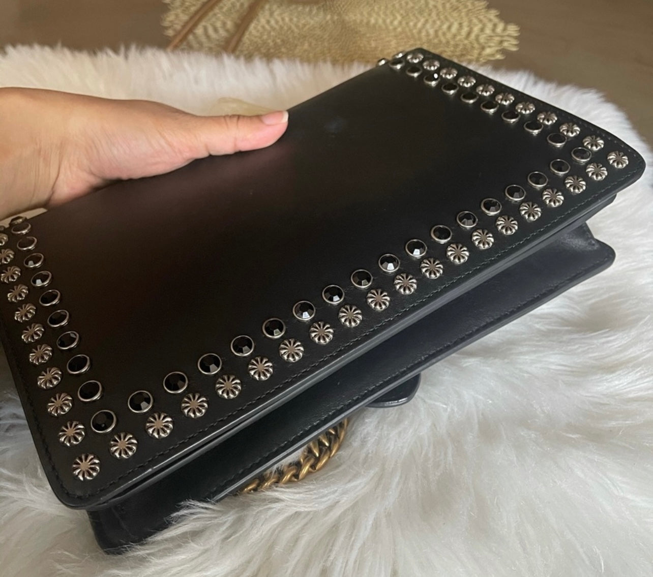 Authentic Gucci Dionysus shoulder bag