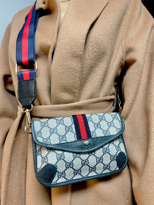 Authentic Gucci vintage web sherry line clutch bag