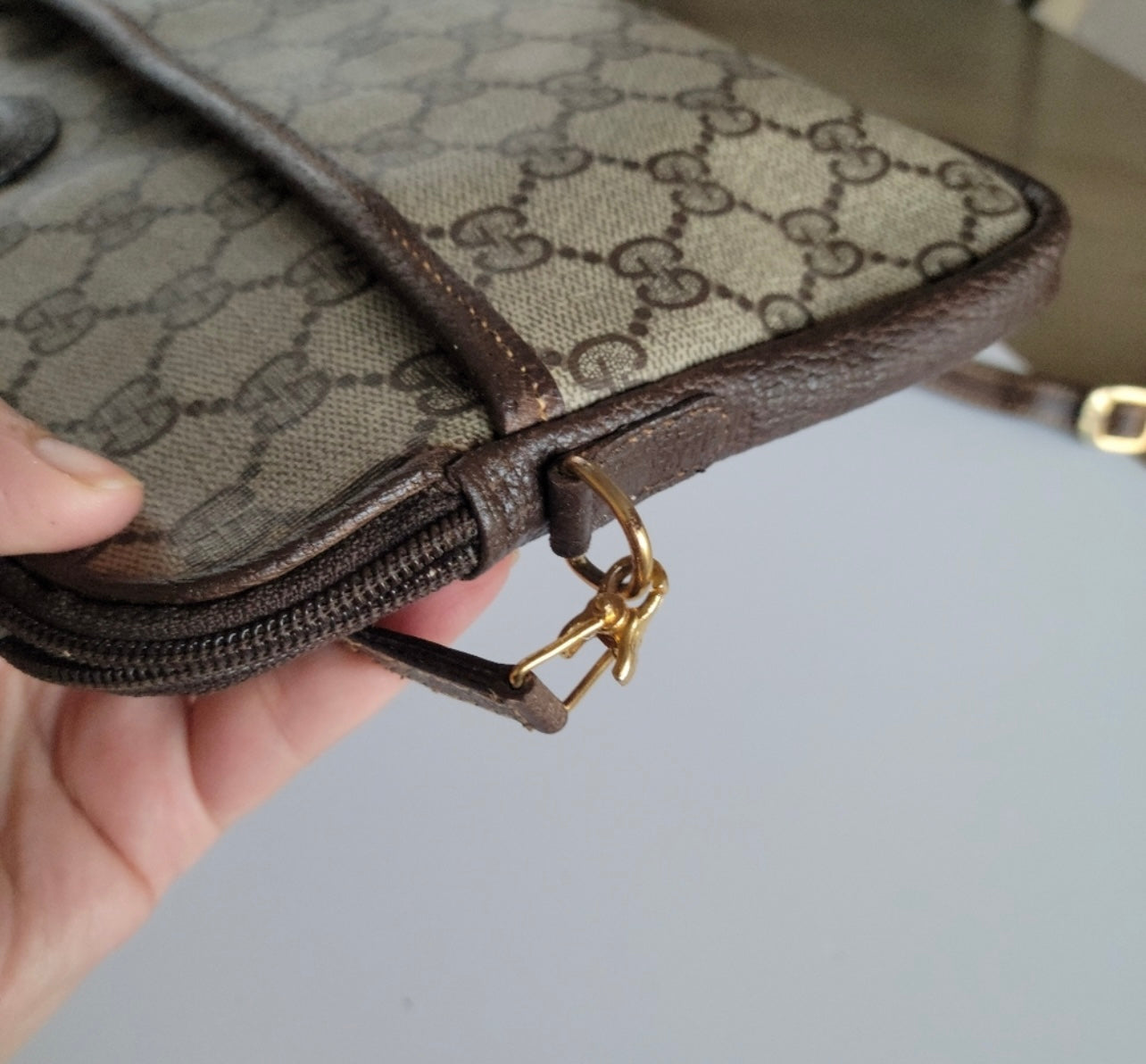 Authentic Gucci vintage crossbody bag