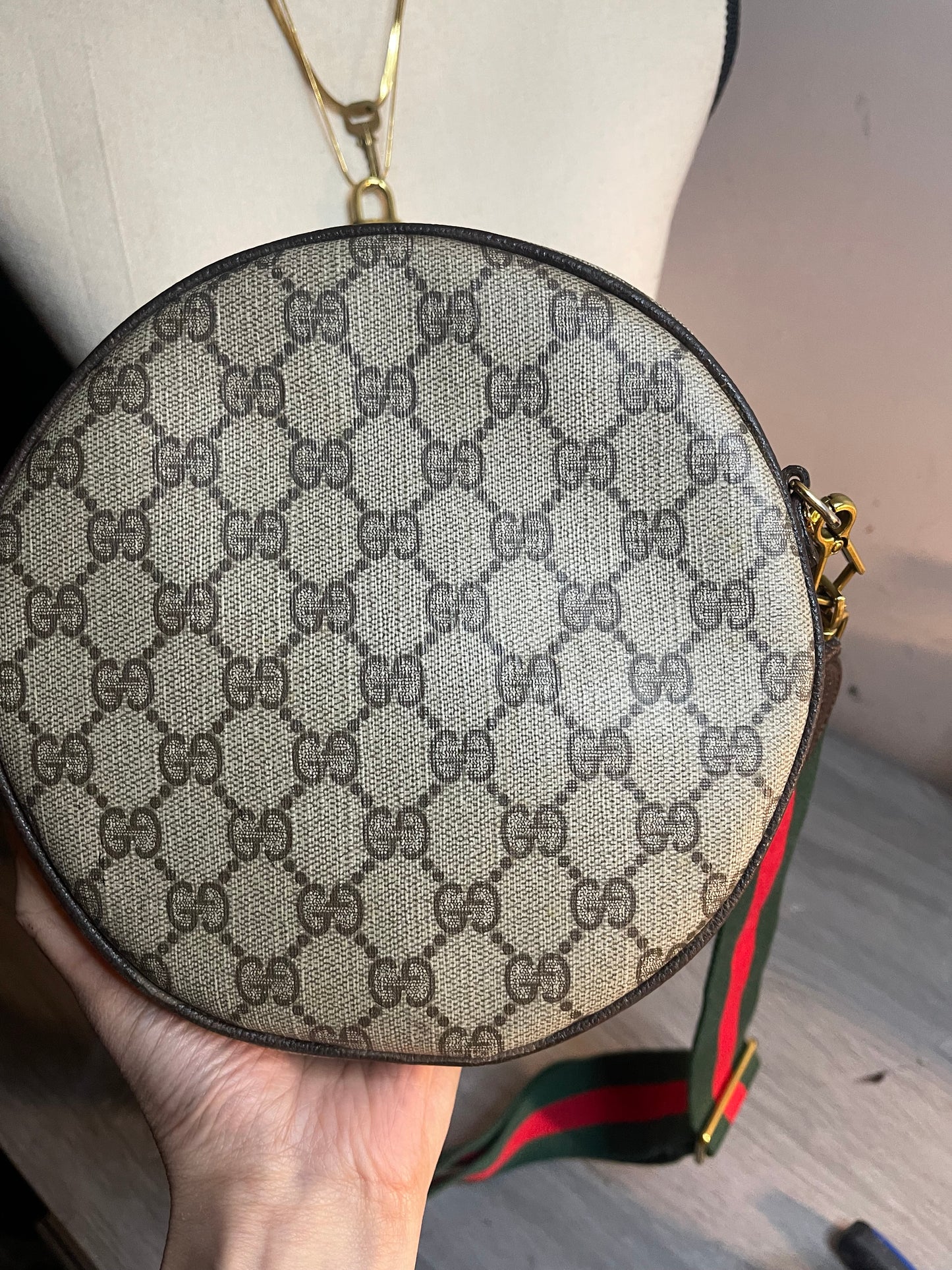 Authentic Gucci vintage gg canvas crossbody