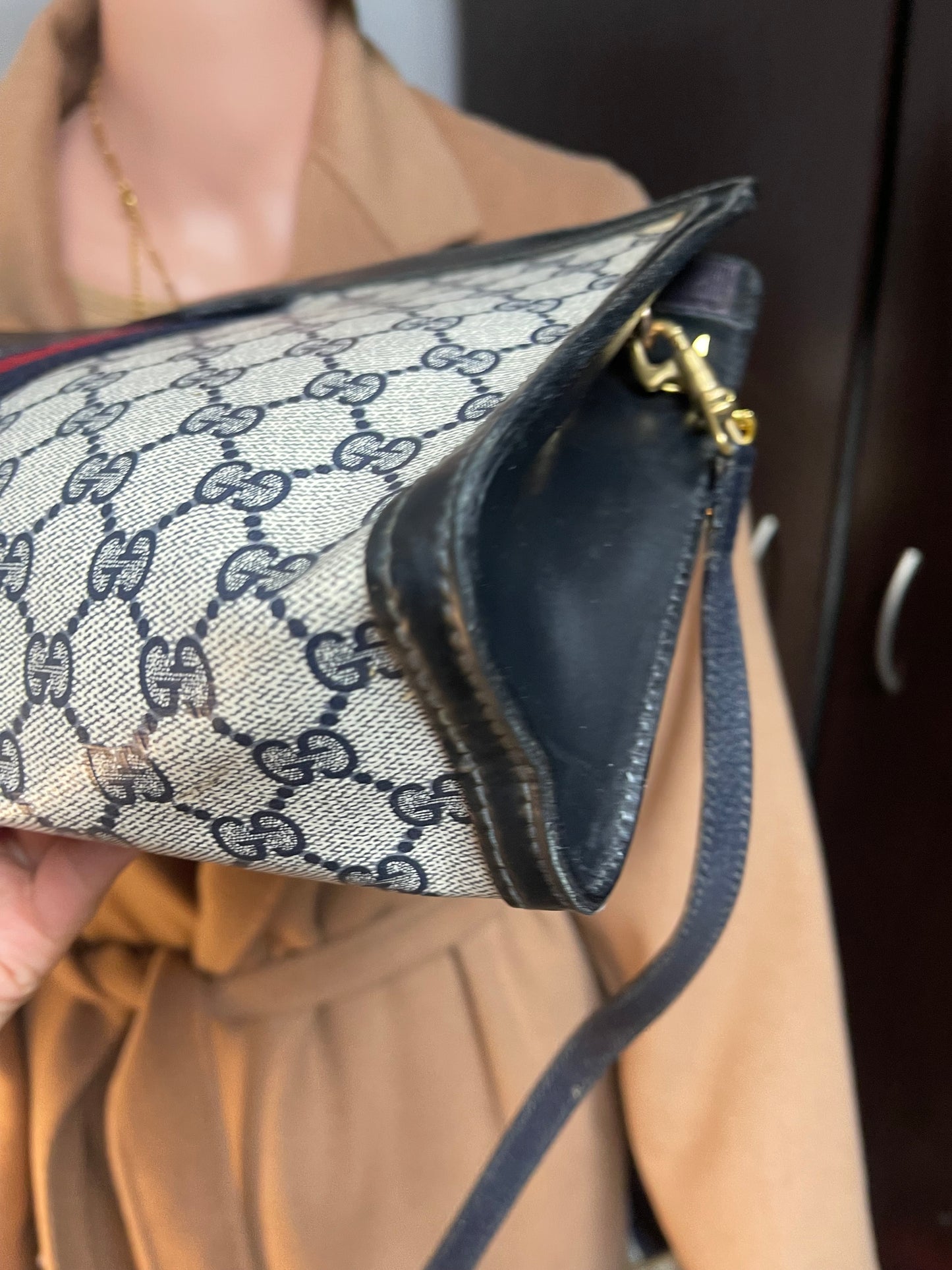 Authentic Gucci vintage web sherry line crossbody