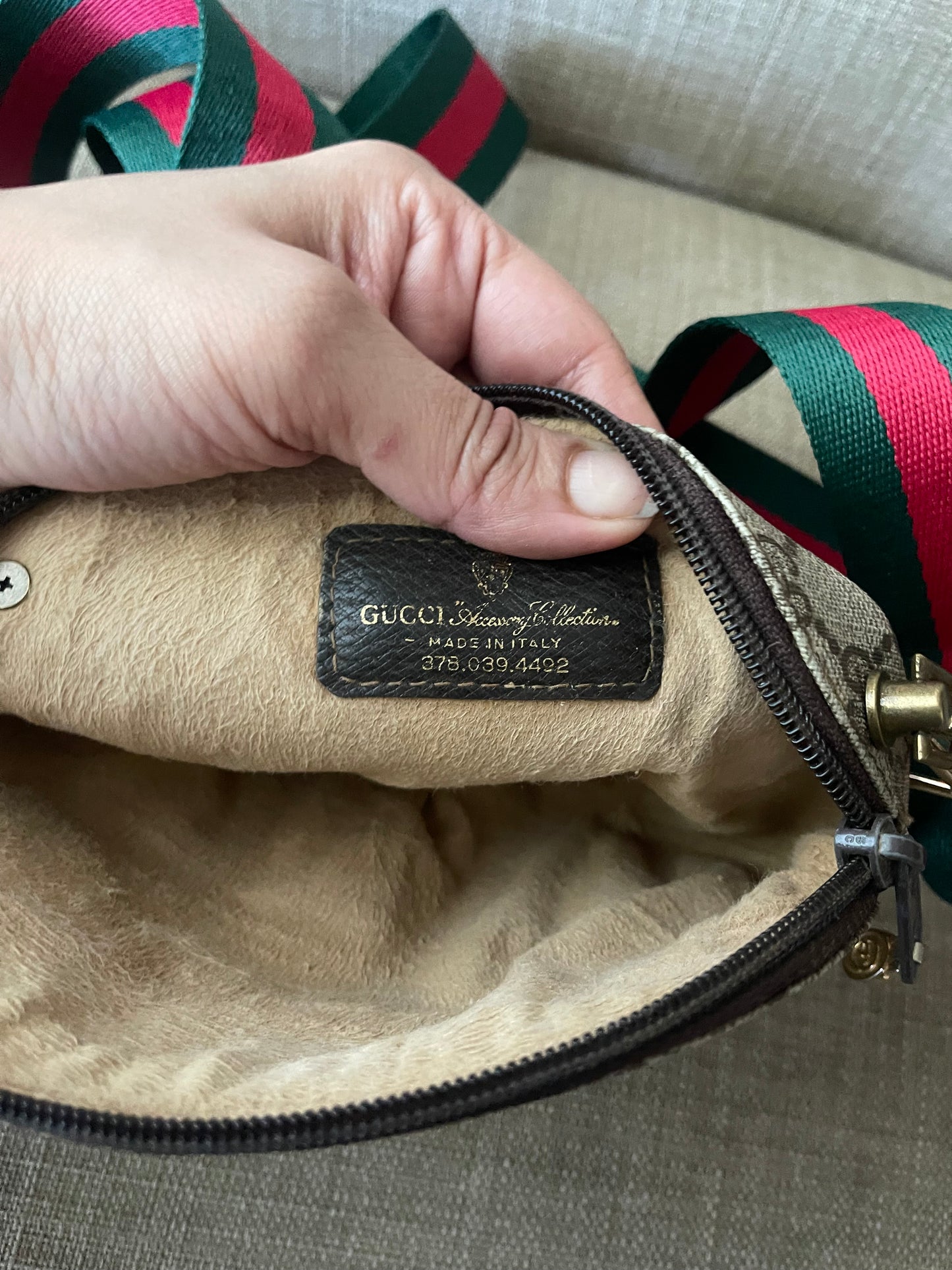 Authentic Gucci vintage GG canvas clutch crossbody bag